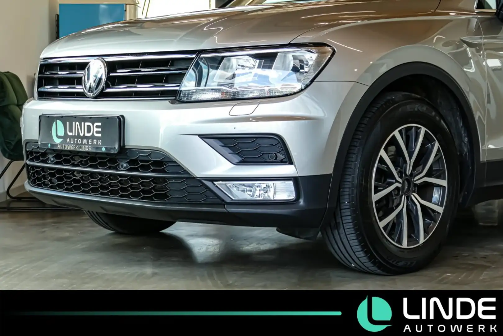 Volkswagen Tiguan |NAVI|ACC|PDC|SHZ|17 ALU|AHK Argintiu - 2