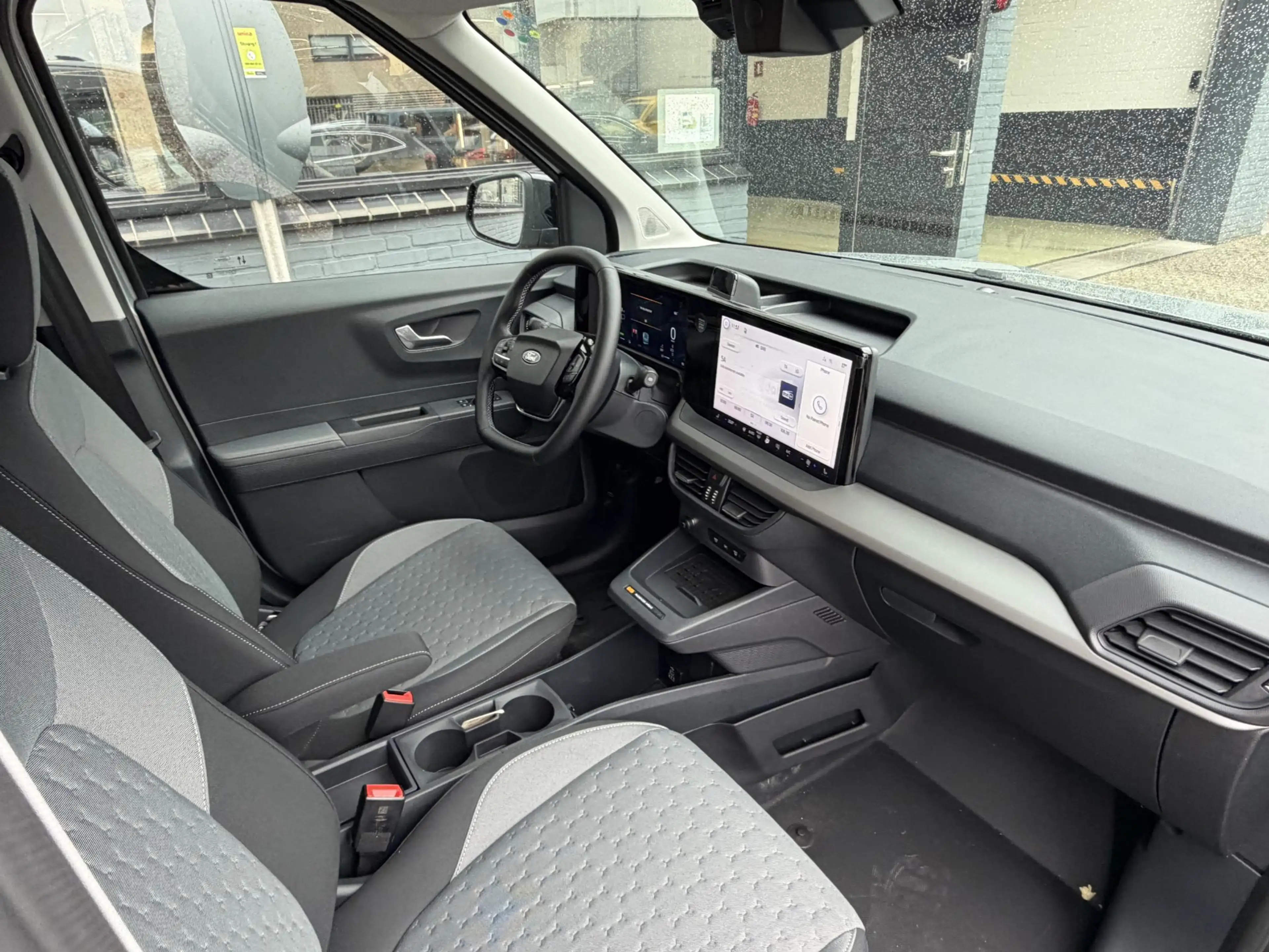 Ford Transit Courier E-Transit Limited 46 kWh | Driver Assistance Pack — photo 10