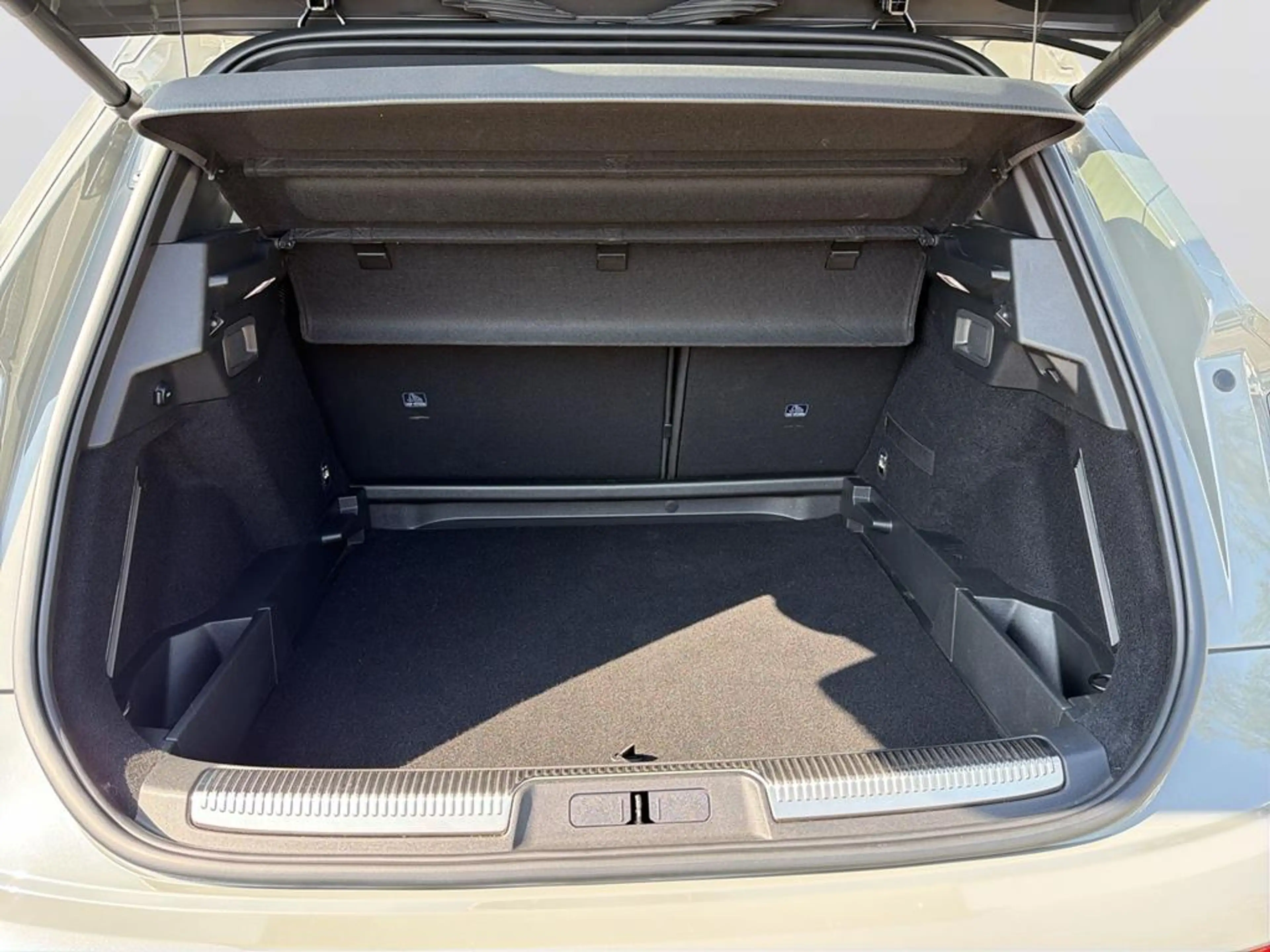 DS Automobiles DS 7 Esprit de Voyage AHK+PANO+KAMERA — photo 9