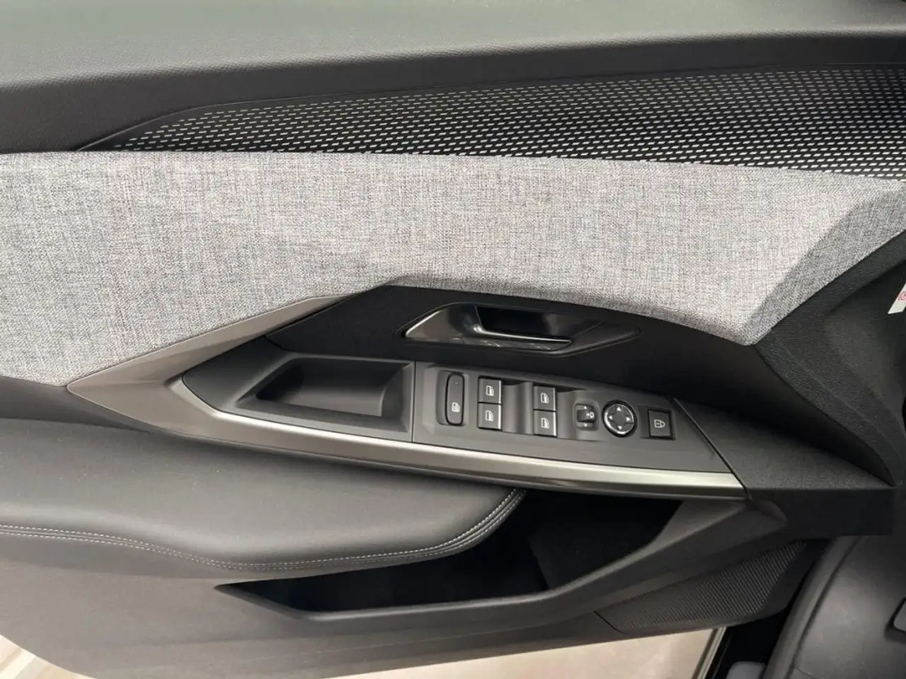 Peugeot 5008 2026 — фото 13