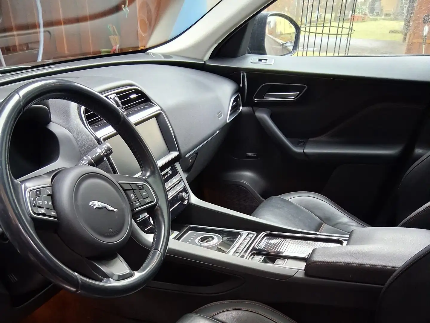 Jaguar F-Pace F-Pace 20d AWD Prestige Aut. Prestige - 1