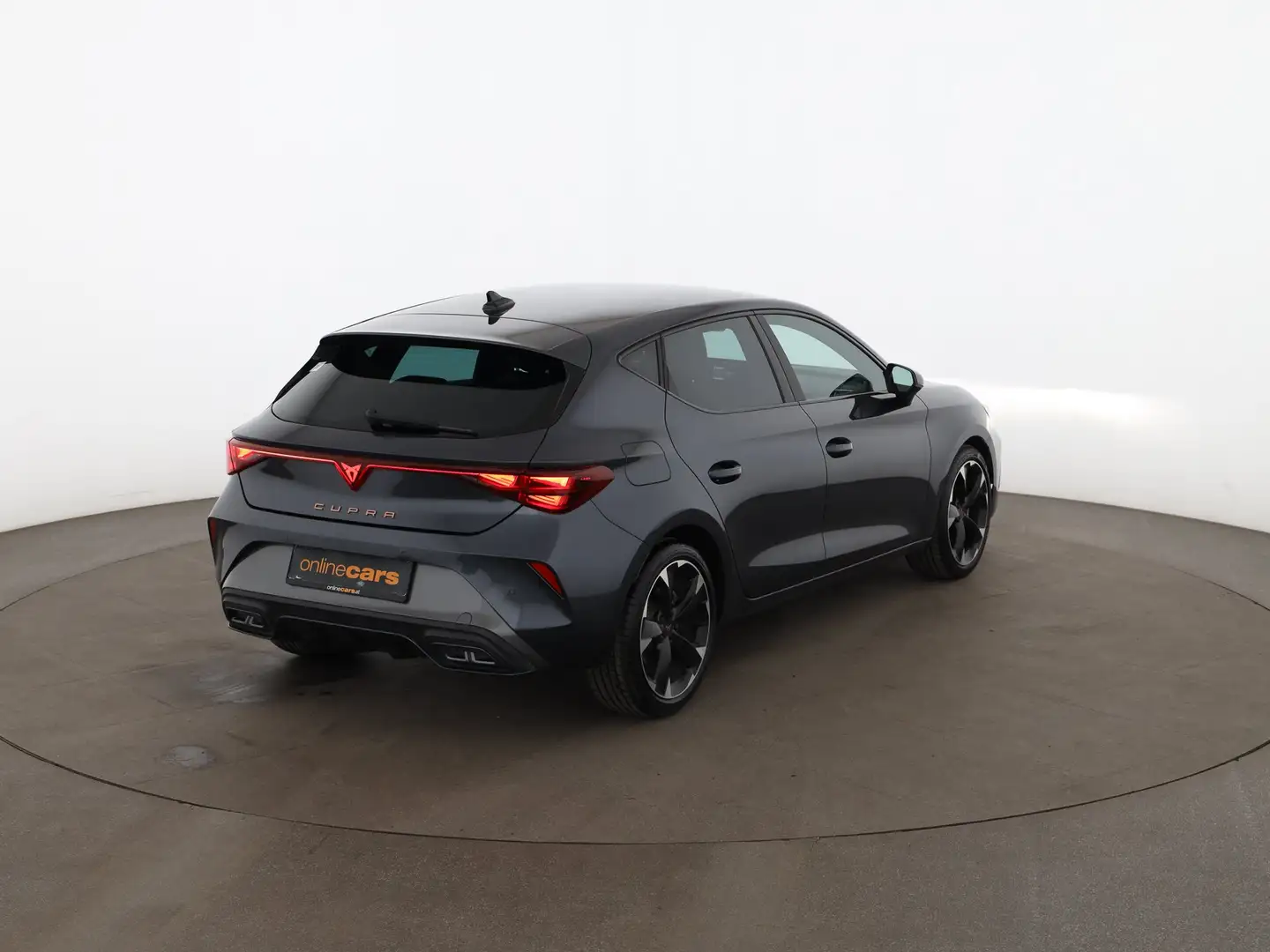 CUPRA Leon 2.0 TDI Aut LED RADAR LEDER LANE-ASSIST PDC Grau - 2