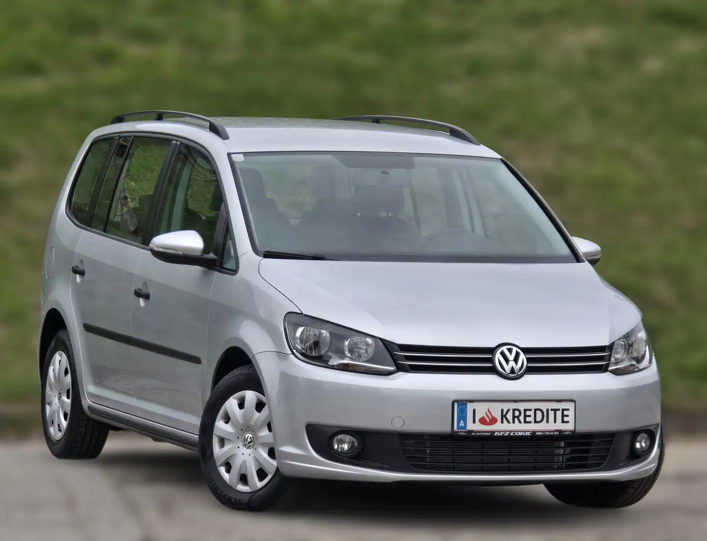 Volkswagen Touran Trendline Kredit* Wenig Km* Neues Pickerl*Gepflegt Grau - 2