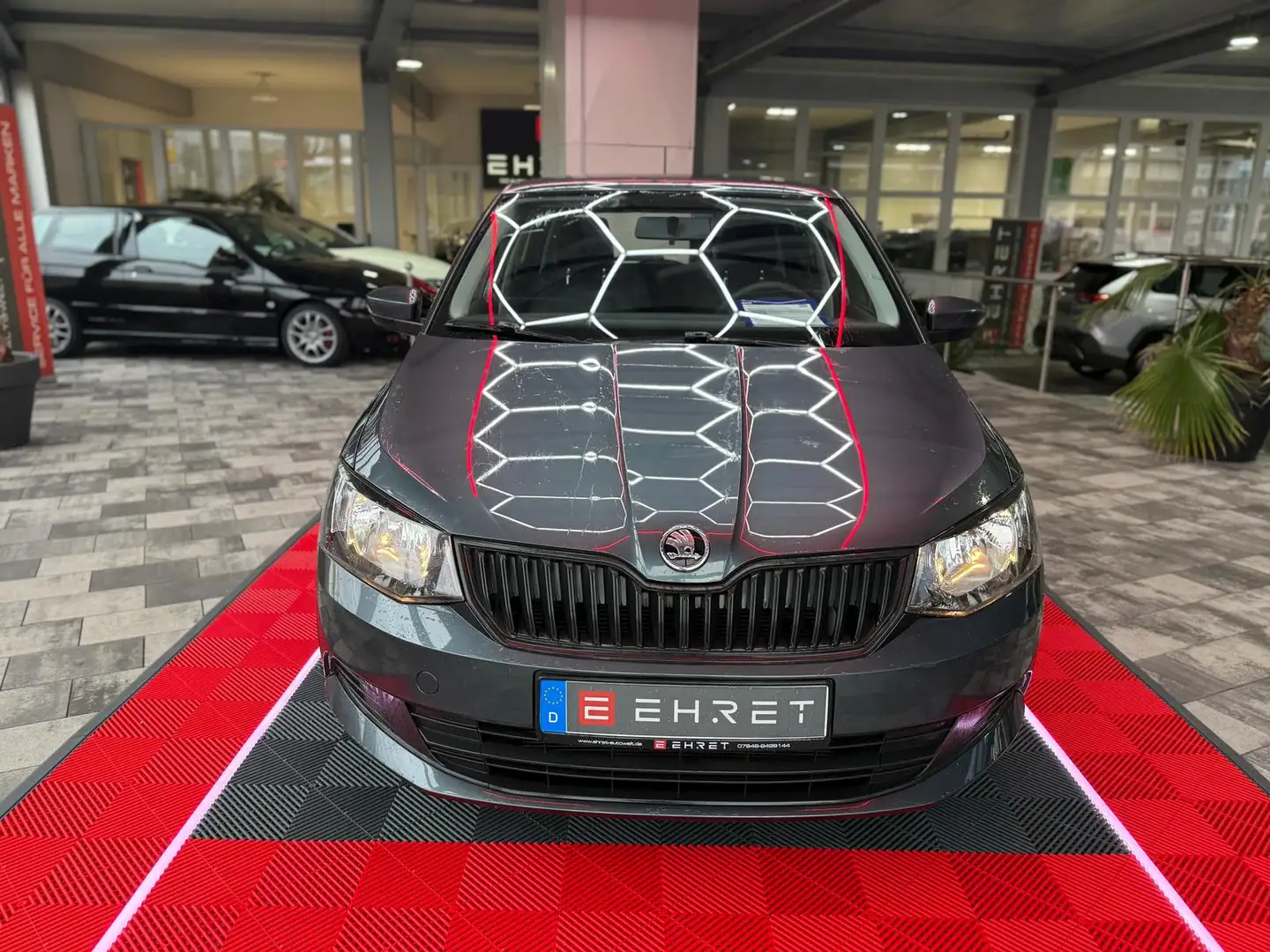 Skoda Fabia 1.2 TSI Cool Edition Grau - 1