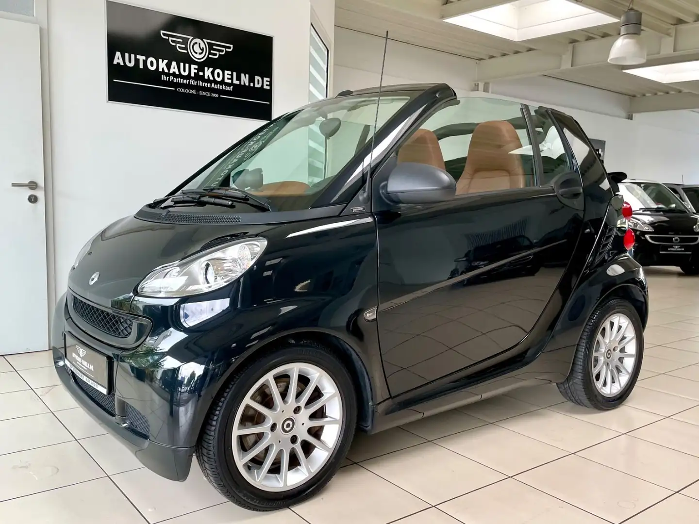 smart forTwo cabrio Servo/Leder/Navi/Klima/Alus Negro - 2