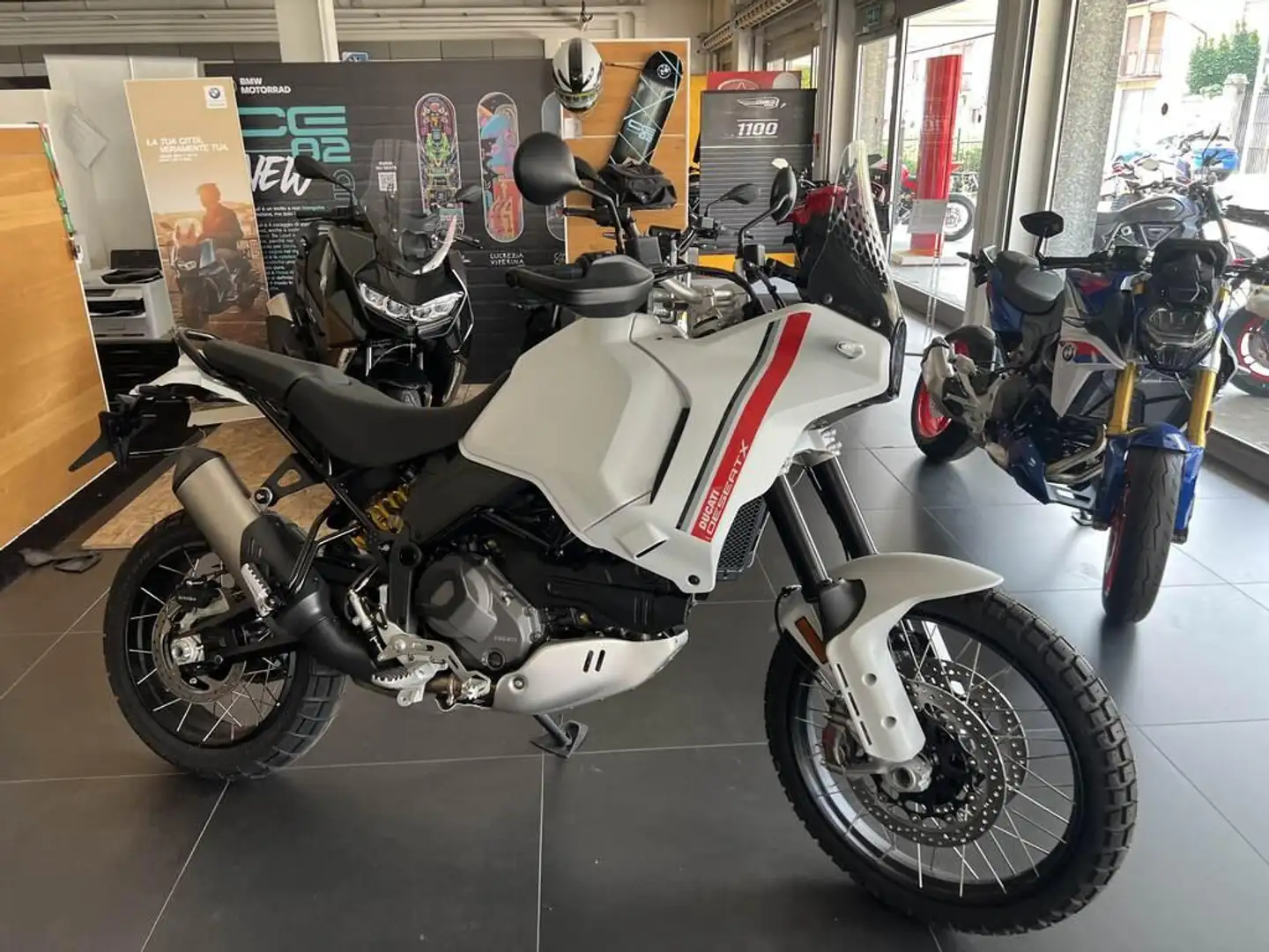 Ducati DesertX 937 Abs - 1