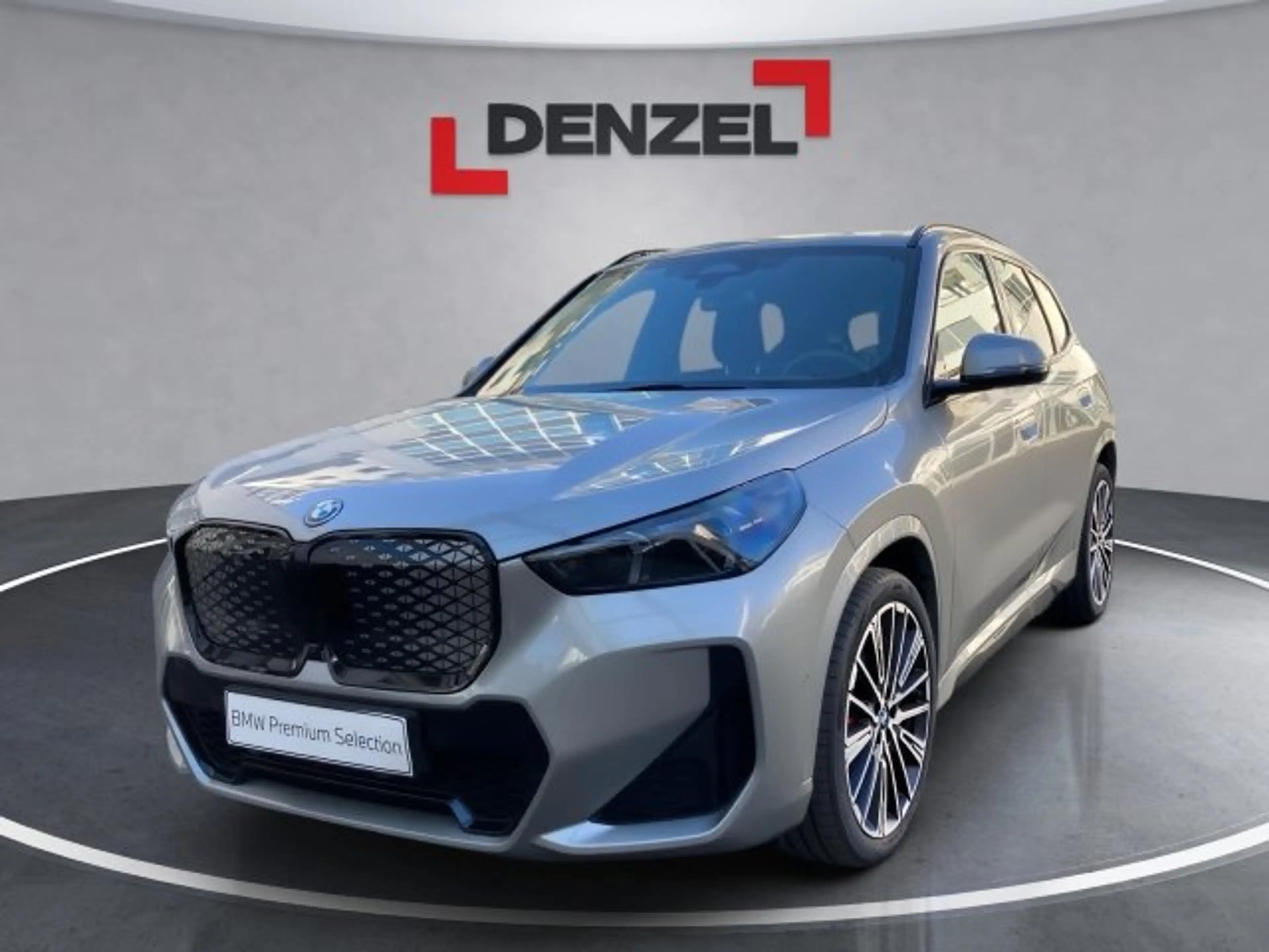 BMW iX1 eDrive20 U11 HB0 — photo 2