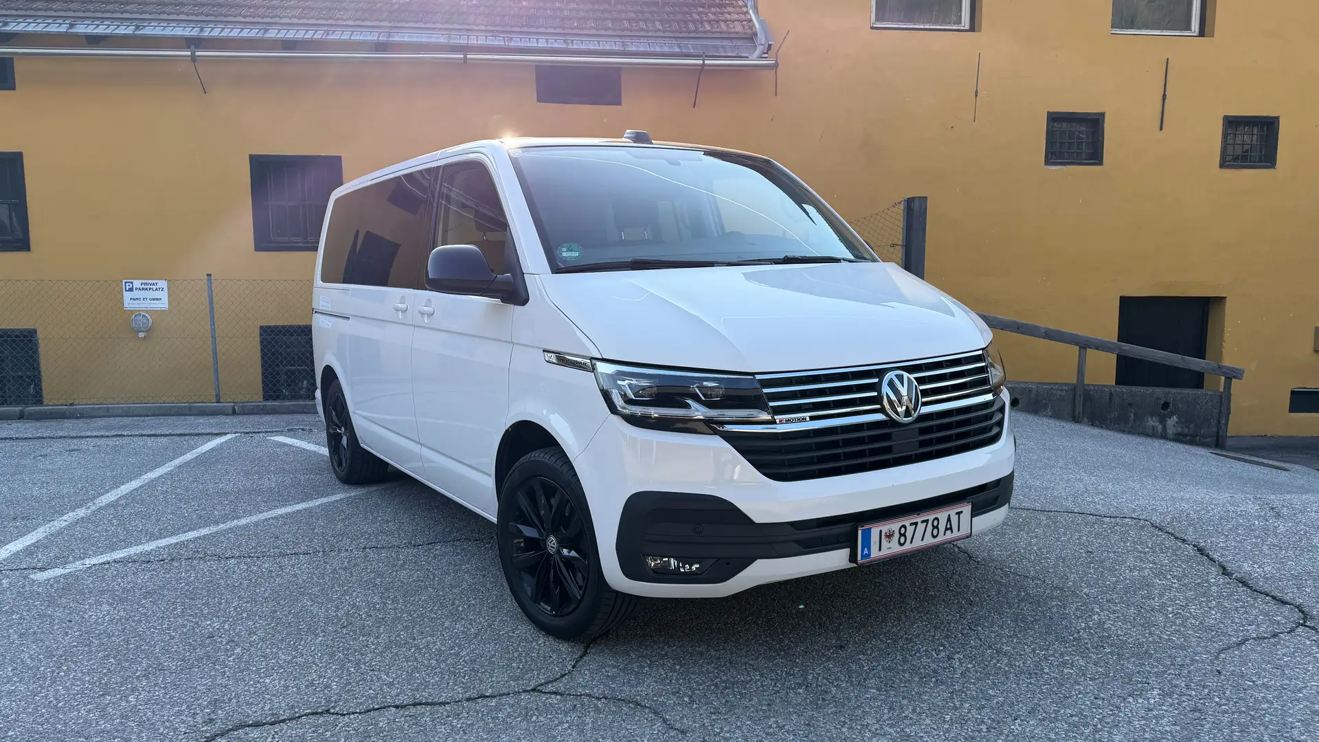 Volkswagen T6.1 Multivan VW Multivan T6.1 Edition 2,0 TDI 4Motion DSG inkl. Campingausbau und Fahrradträger Weiß - 2