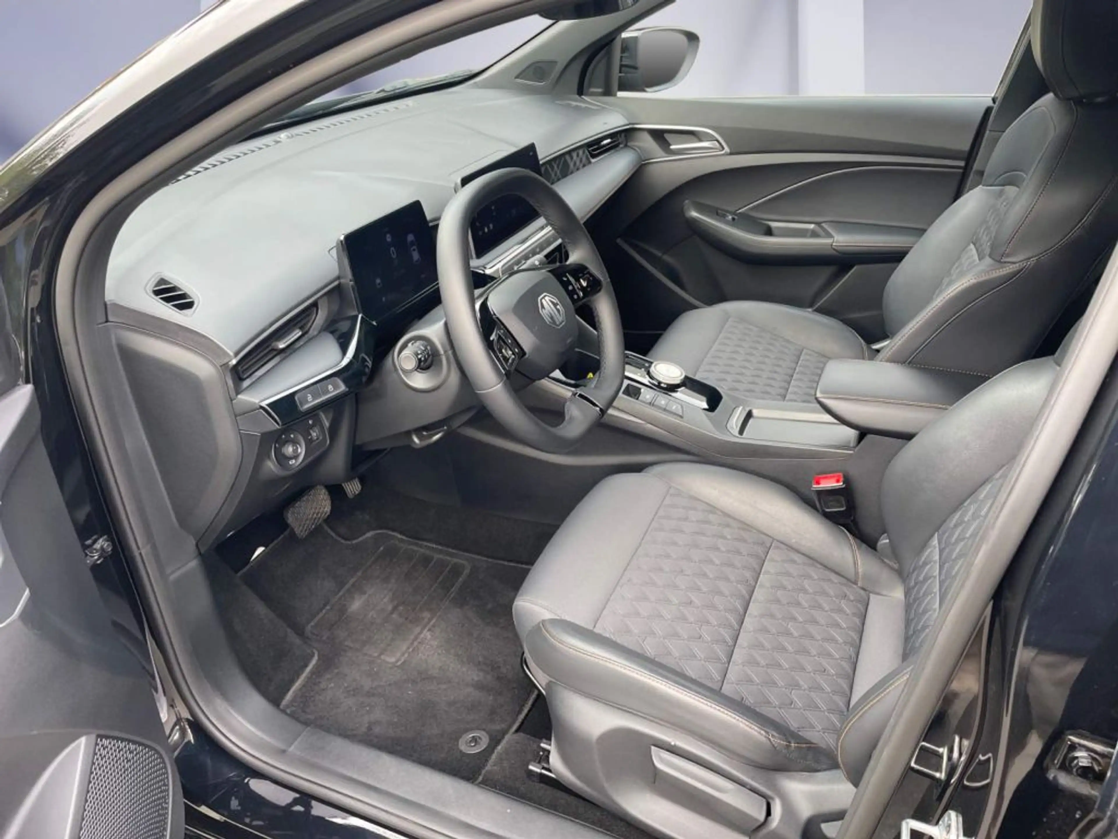 MG MG3 3 Hybrid+ Luxury — photo 8