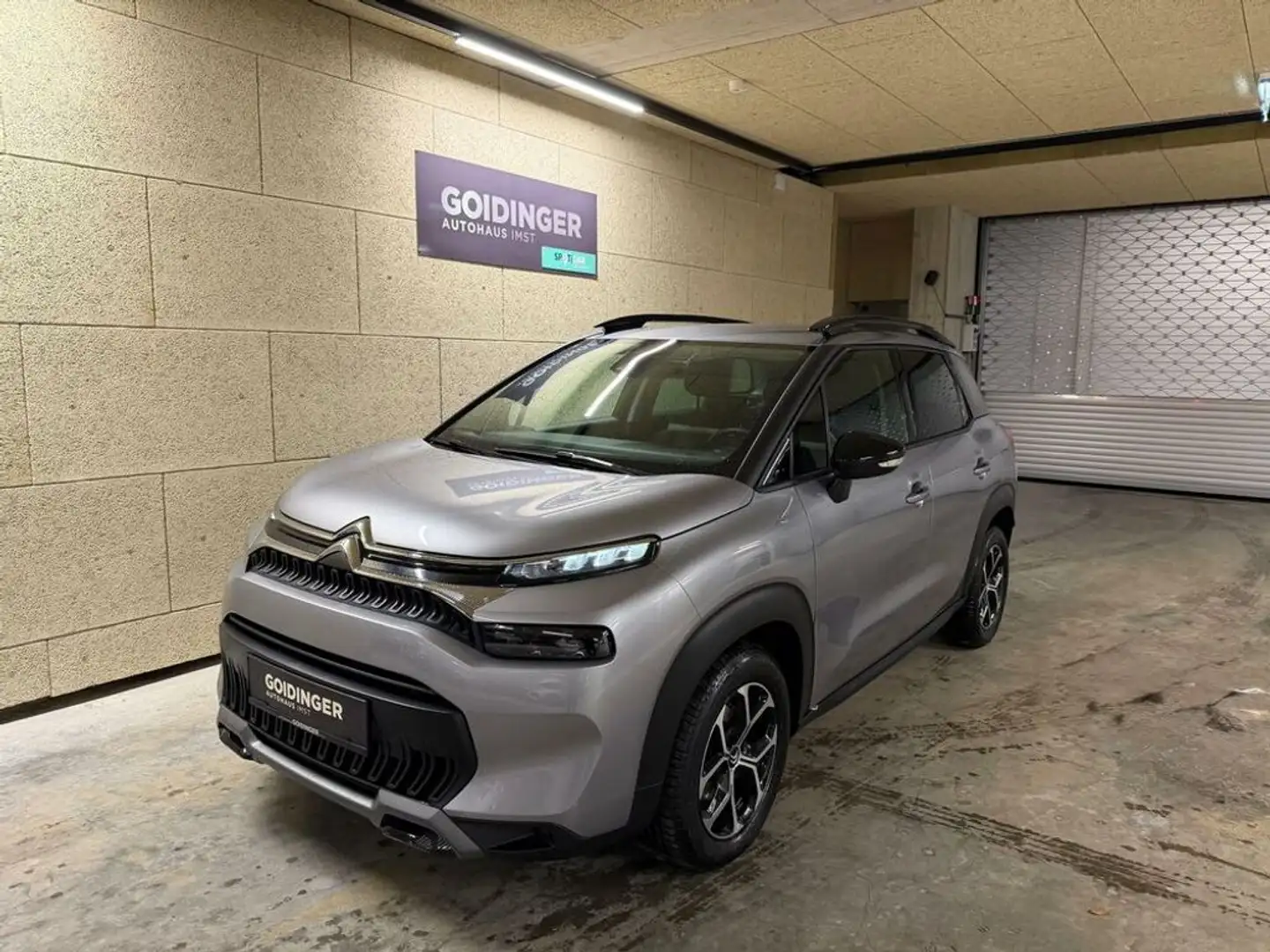 Citroen C3 Aircross PureTech 110 Plus ''NEUWERTIG'' Grau - 1