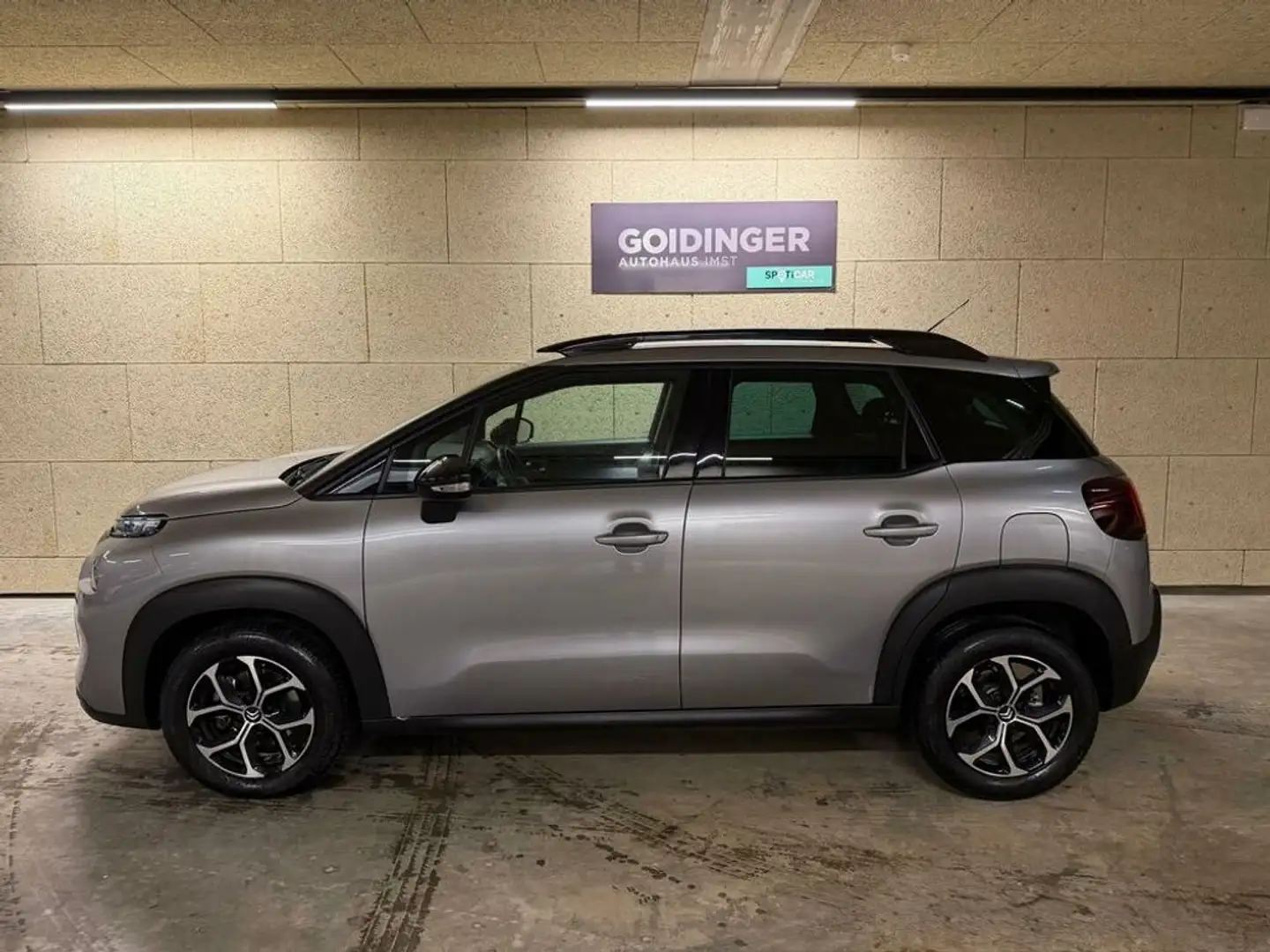 Citroen C3 Aircross PureTech 110 Plus ''NEUWERTIG'' Grau - 2