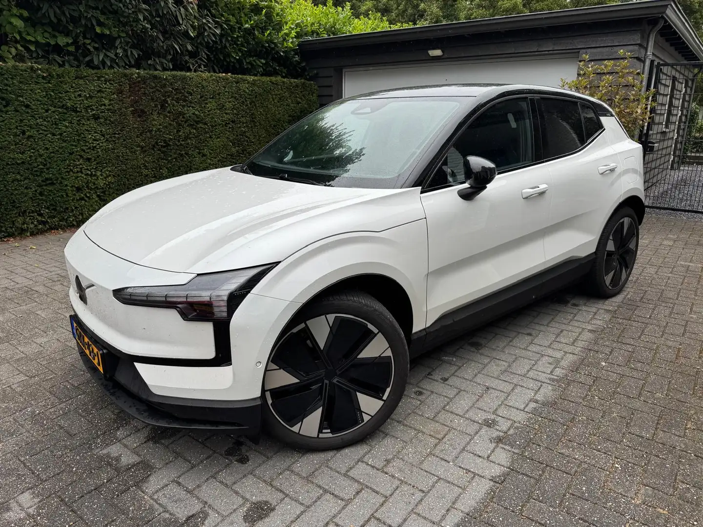 Volvo EX30 Extended Plus 69 kWh Wit - 1