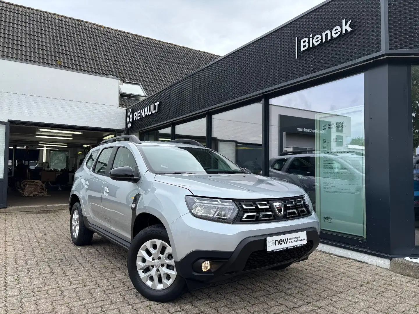 Dacia Duster TCe 90 2WD Comfort Silber - 2