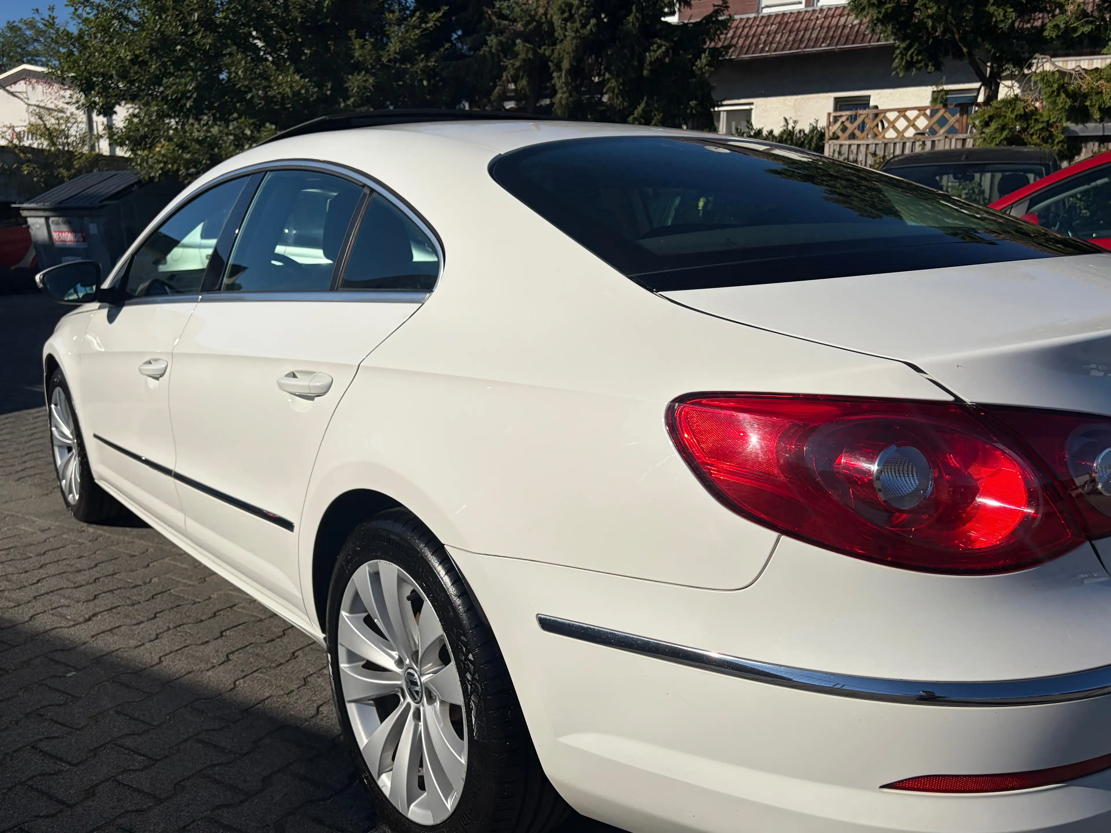 Volkswagen Passat CC Kamera*Pano*2.Hand*Leder*SHZ*Temp.*PDC*HU/AU Neu* — photo 6