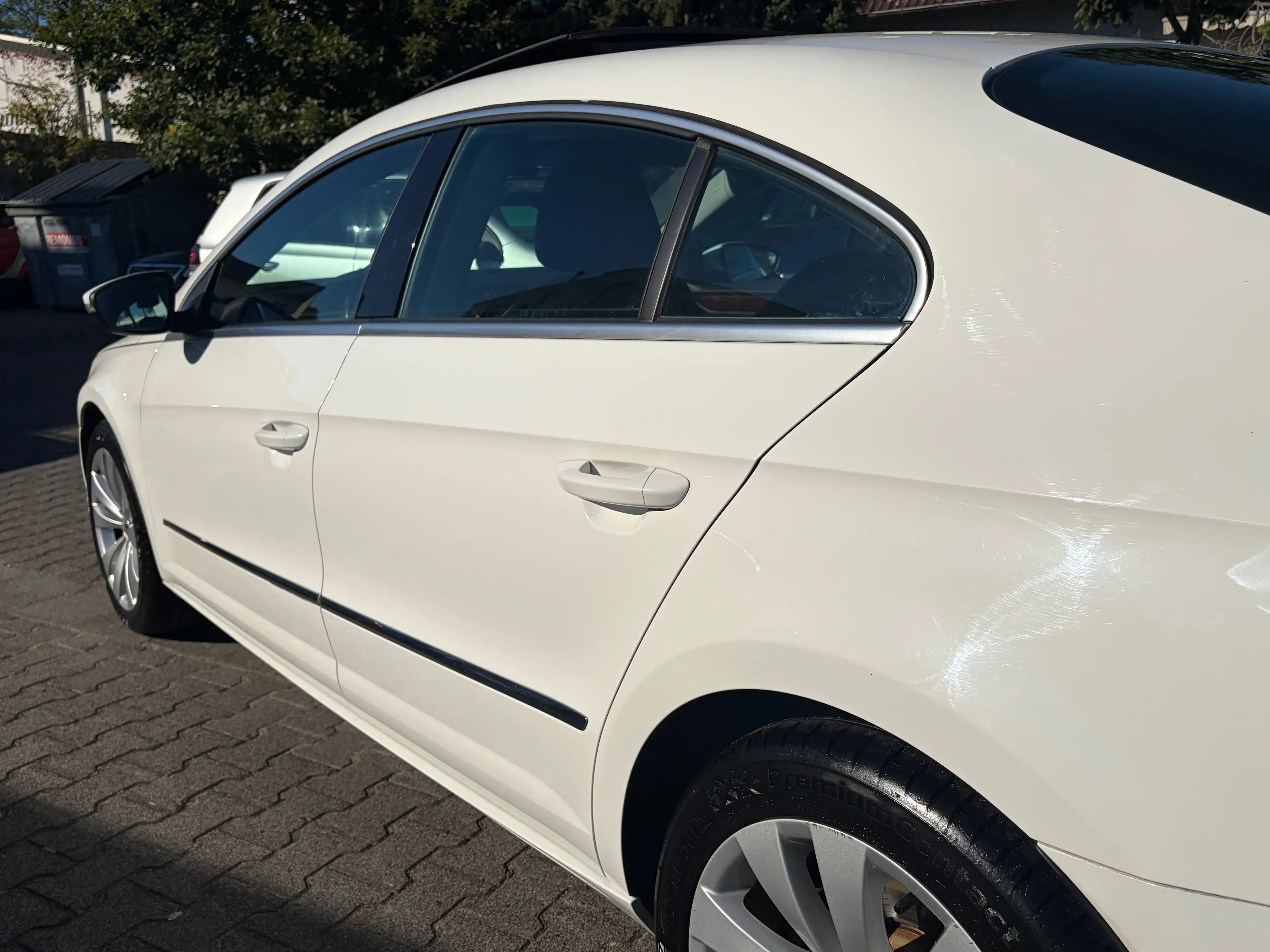 Volkswagen Passat CC Kamera*Pano*2.Hand*Leder*SHZ*Temp.*PDC*HU/AU Neu* — photo 5