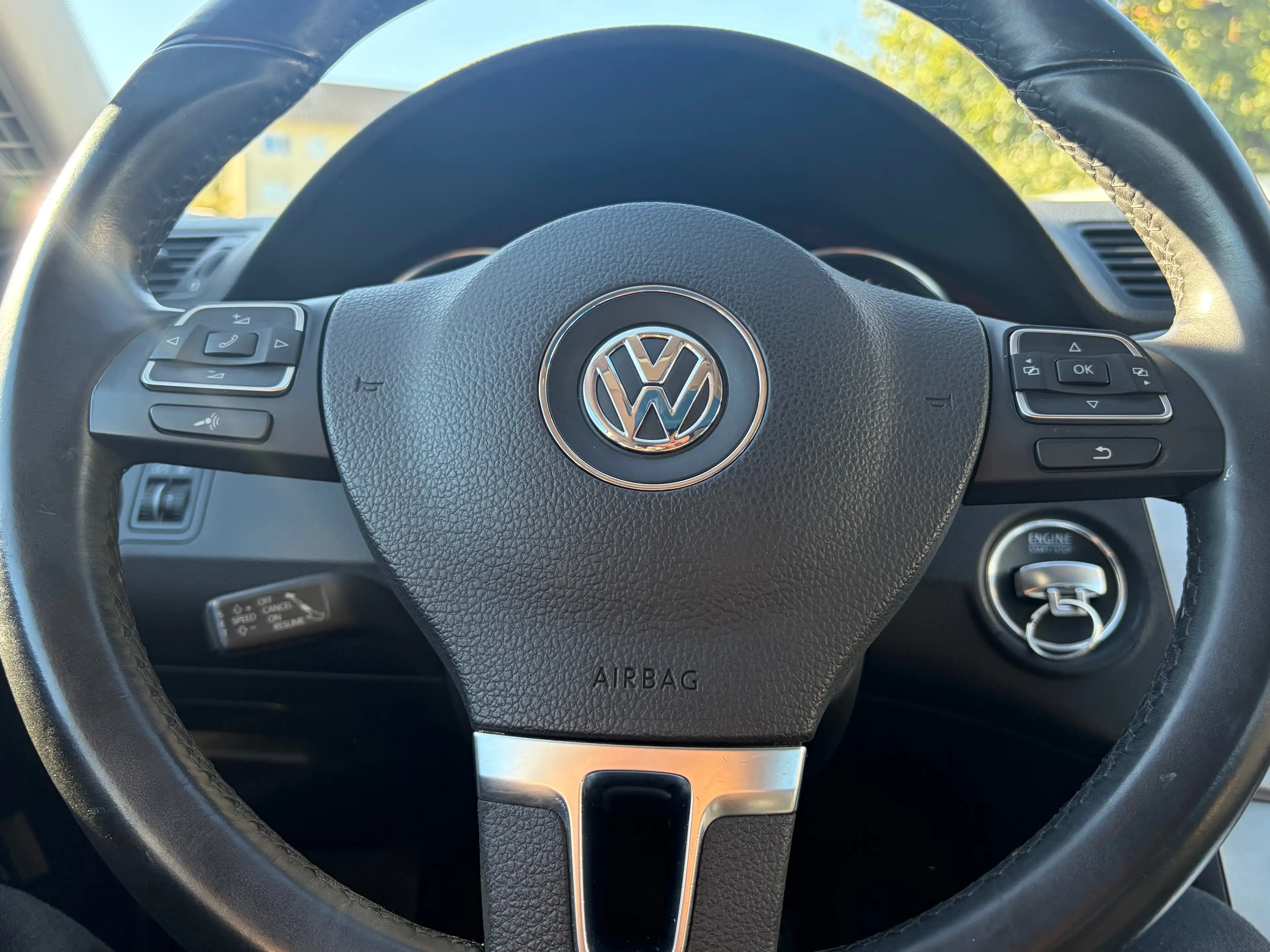 Volkswagen Passat CC Kamera*Pano*2.Hand*Leder*SHZ*Temp.*PDC*HU/AU Neu* — photo 14