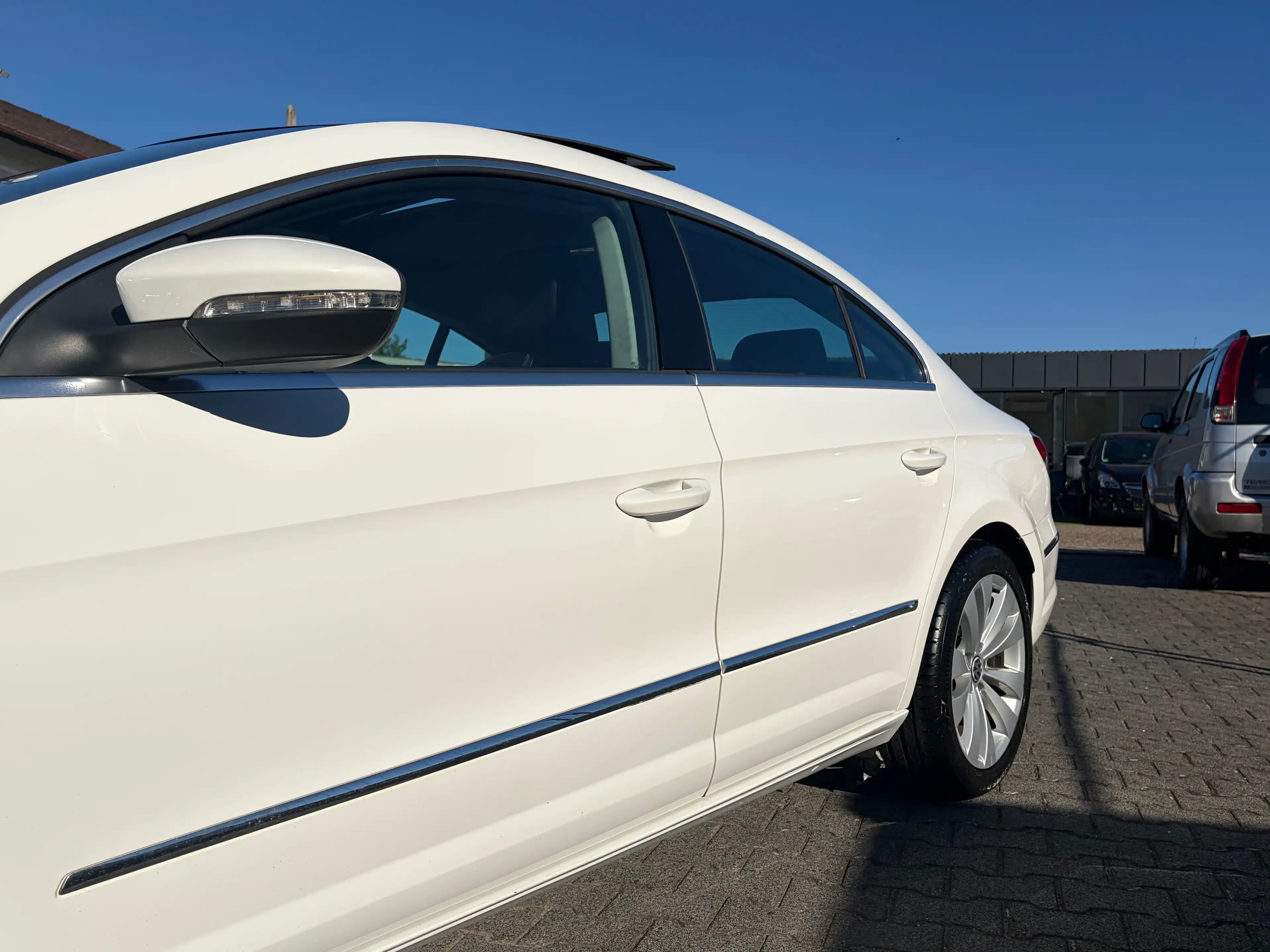 Volkswagen Passat CC Kamera*Pano*2.Hand*Leder*SHZ*Temp.*PDC*HU/AU Neu* — photo 3