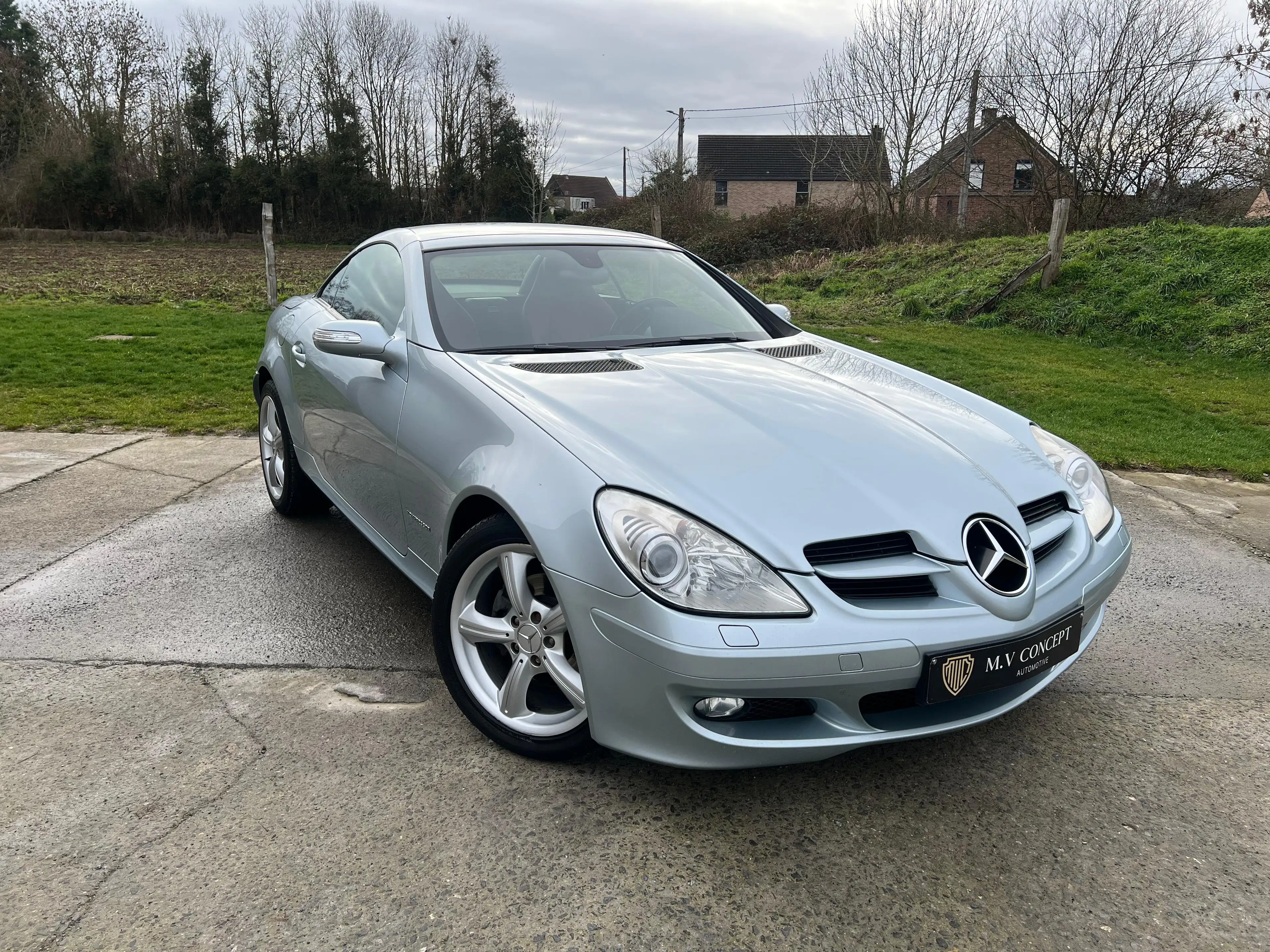 Mercedes-Benz SLK 200 ***fULL SERVICE MERCEDES*** — photo 2