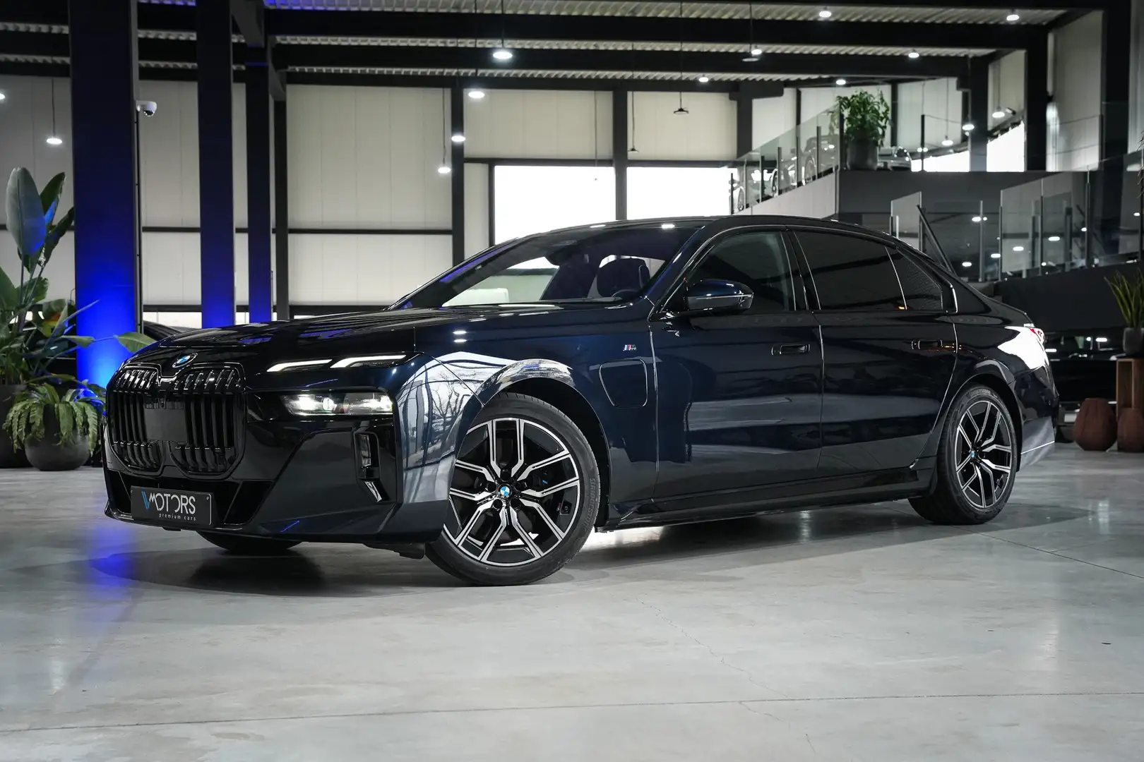 BMW 750 e - PHEV- Bowers & Wilkins - HUD - 360° - pano Noir - 1