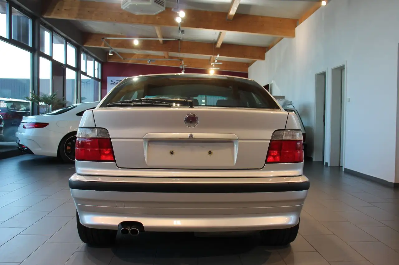 BMW 323 ti Compact Sport Edition Exclusiv 1. Hand, foto 5