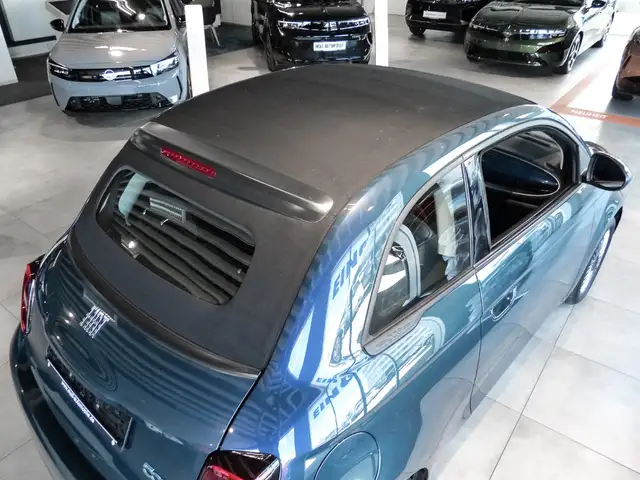 Fiat 500E view 16