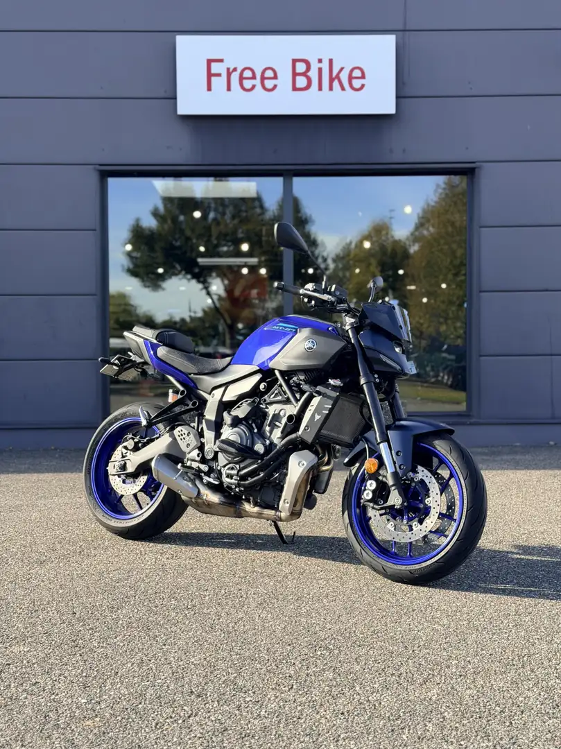 Yamaha MT-07 Bleu - 1