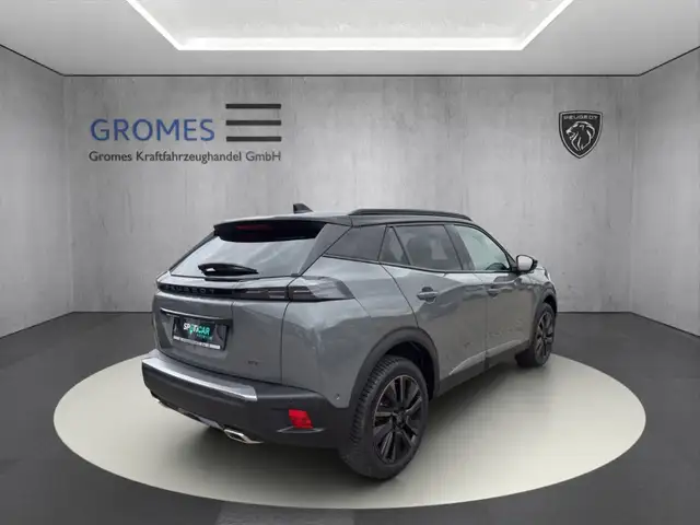 Peugeot 2008 view 3