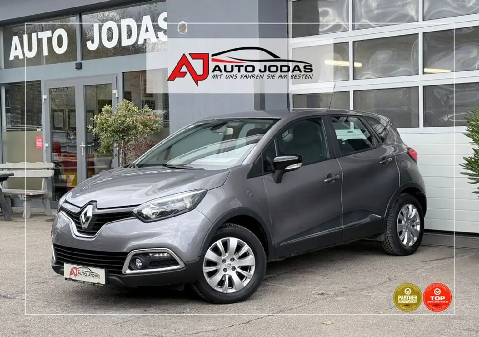 Renault Captur Expression ENERGY TCe 90 **Navi/Kamera** Gris - 1
