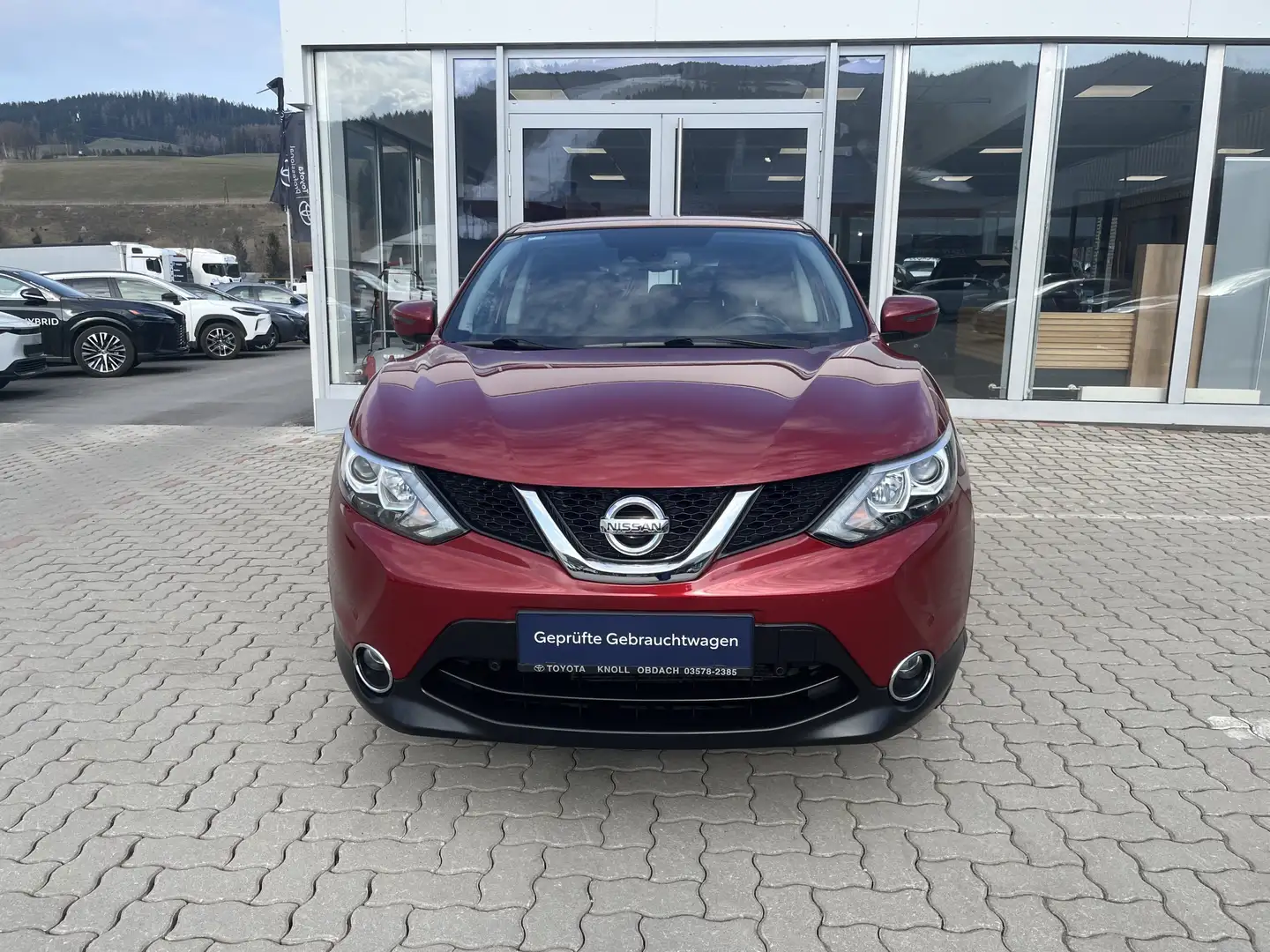 Nissan Qashqai 1,2 DIG-T Acenta 4x2 Rot - 2