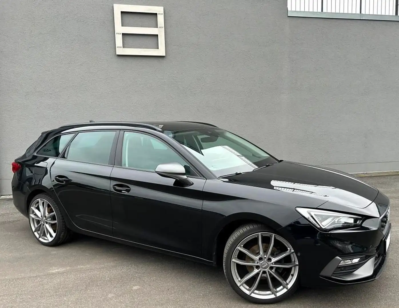 SEAT Leon Sportstourer FR Navigationssystem BT PDC Noir - 2