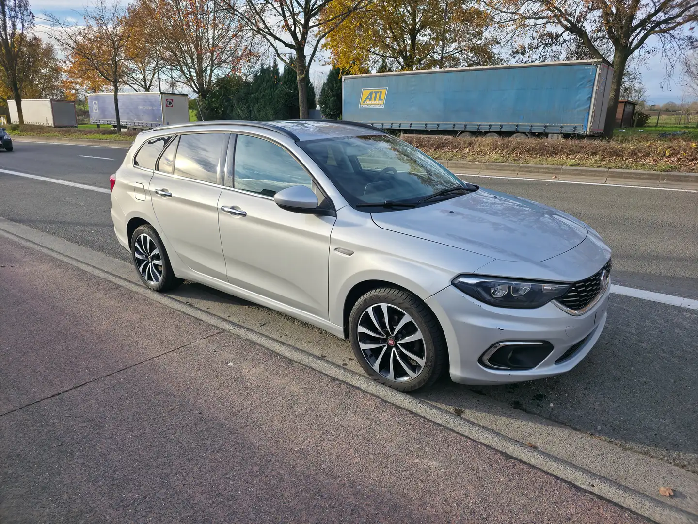 Fiat Tipo SW 1.6 MultiJet ECO Lounge 1°EIG. GOEDE STAAT! Grau - 1