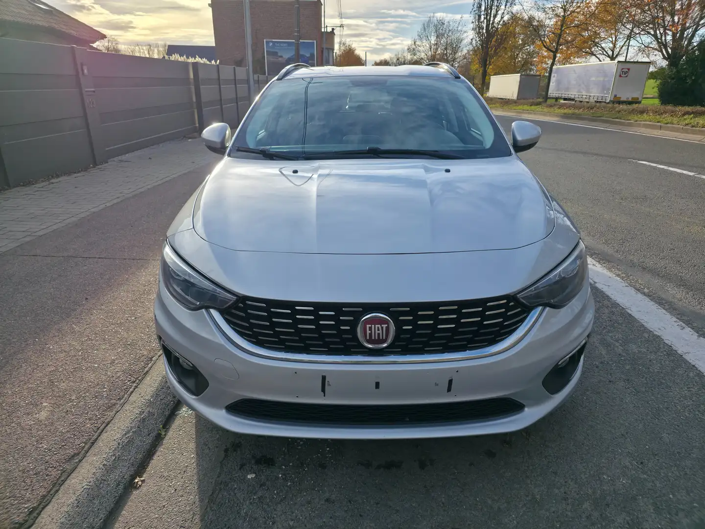 Fiat Tipo SW 1.6 MultiJet ECO Lounge 1°EIG. GOEDE STAAT! Grau - 2