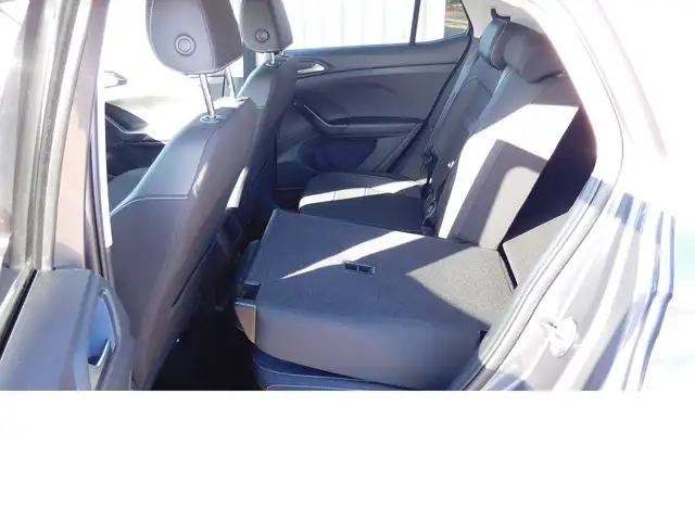 Volkswagen T-Cross view 13