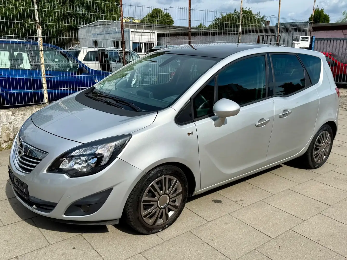Opel Meriva B Innovation / AUTOMATIK/TÜV NEU Argent - 1