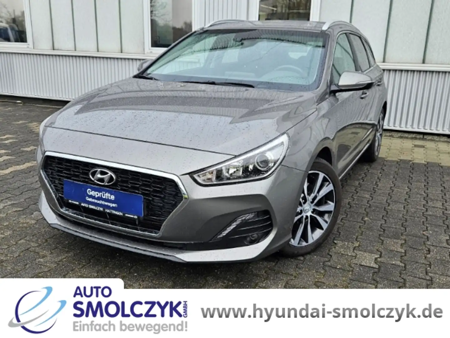 Hyundai i30 STYLE 1.4L T-GDI NAVIGATIONSPAKET+KAMERA Grau - 1