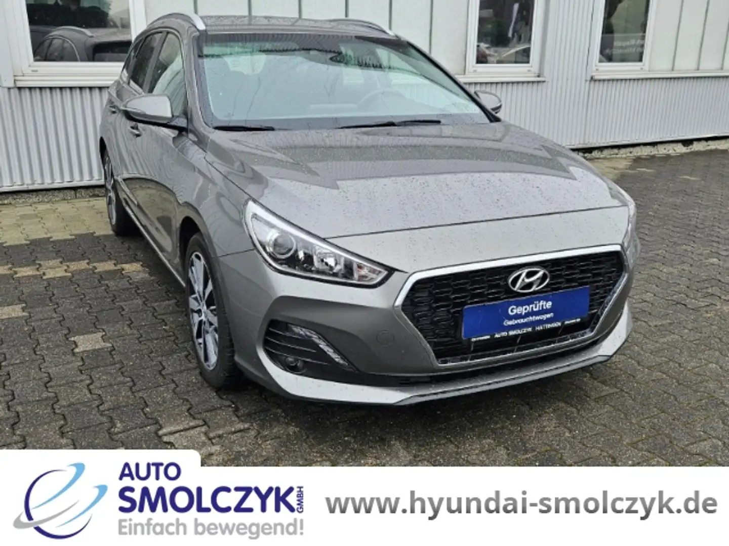 Hyundai i30 STYLE 1.4L T-GDI NAVIGATIONSPAKET+KAMERA Grau - 2