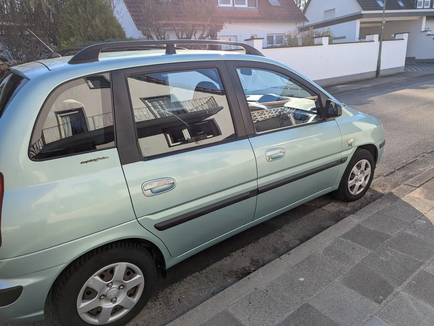 Hyundai Matrix Matrix 1.8 Automatik GLS (2001 - 2008) Grau - 2