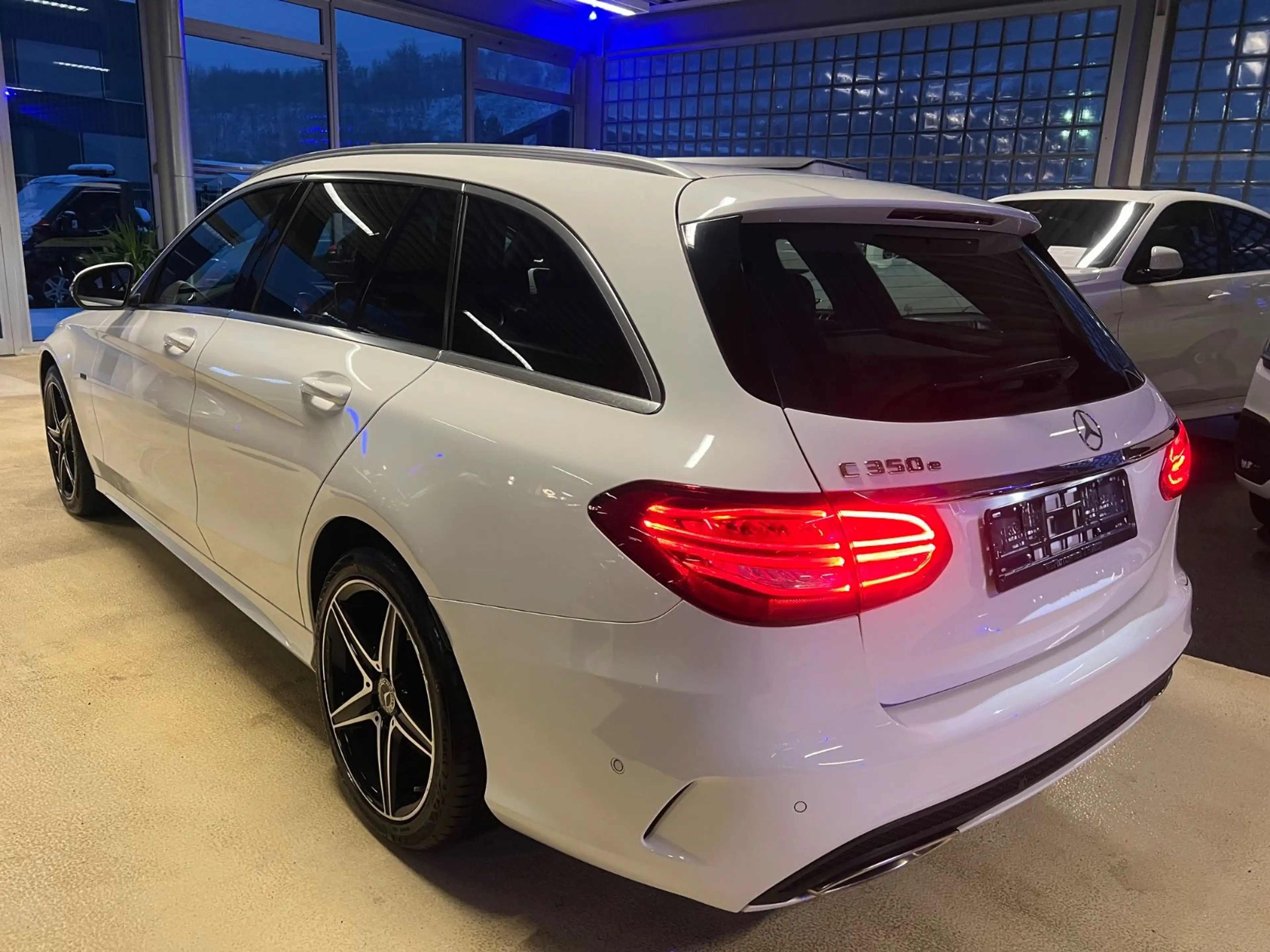 Mercedes-Benz C 350 T e Edition C AMG LINE *LED*NAVI*LEDER* — photo 5