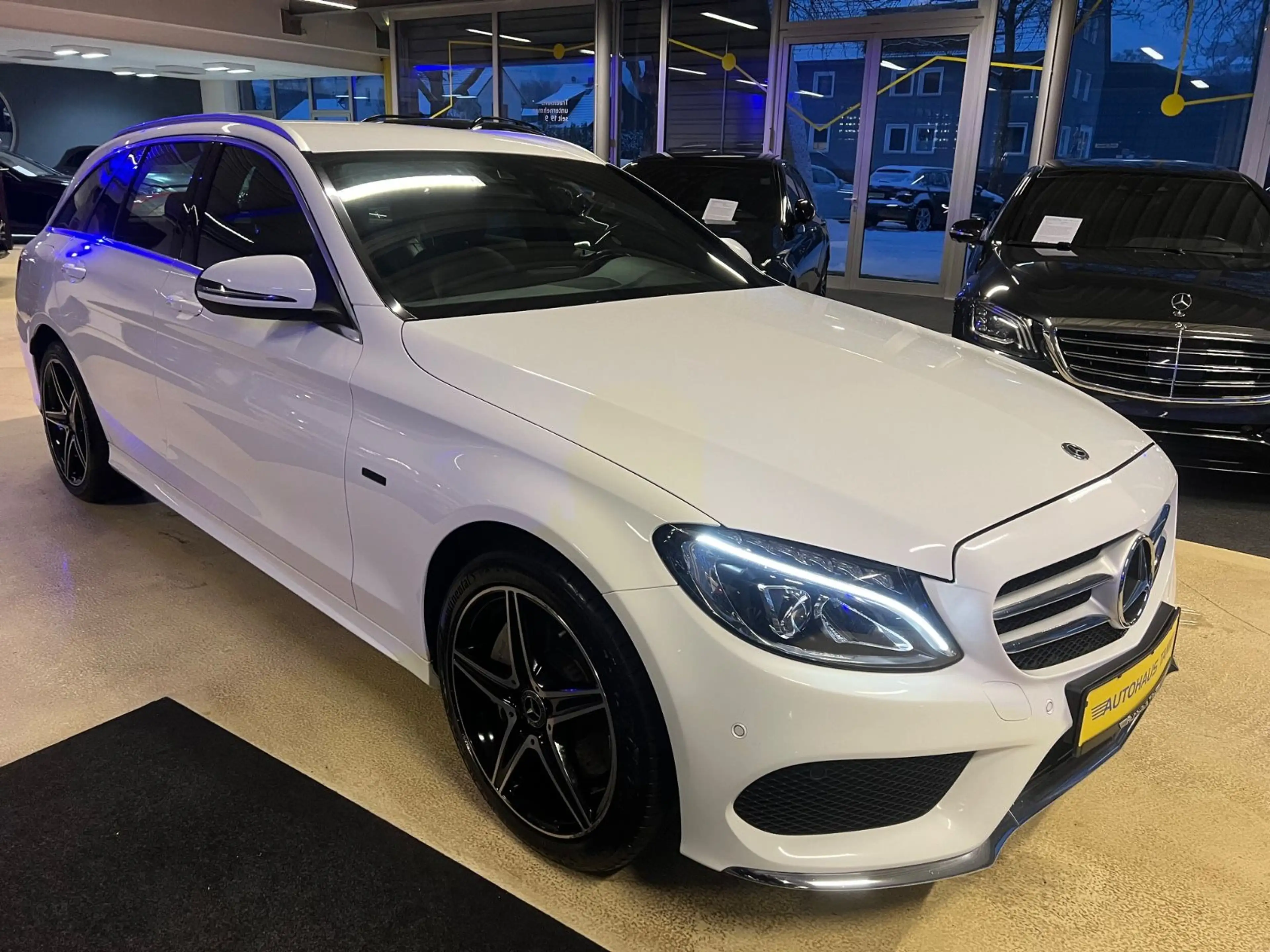 Mercedes-Benz C 350 T e Edition C AMG LINE *LED*NAVI*LEDER* — photo 9