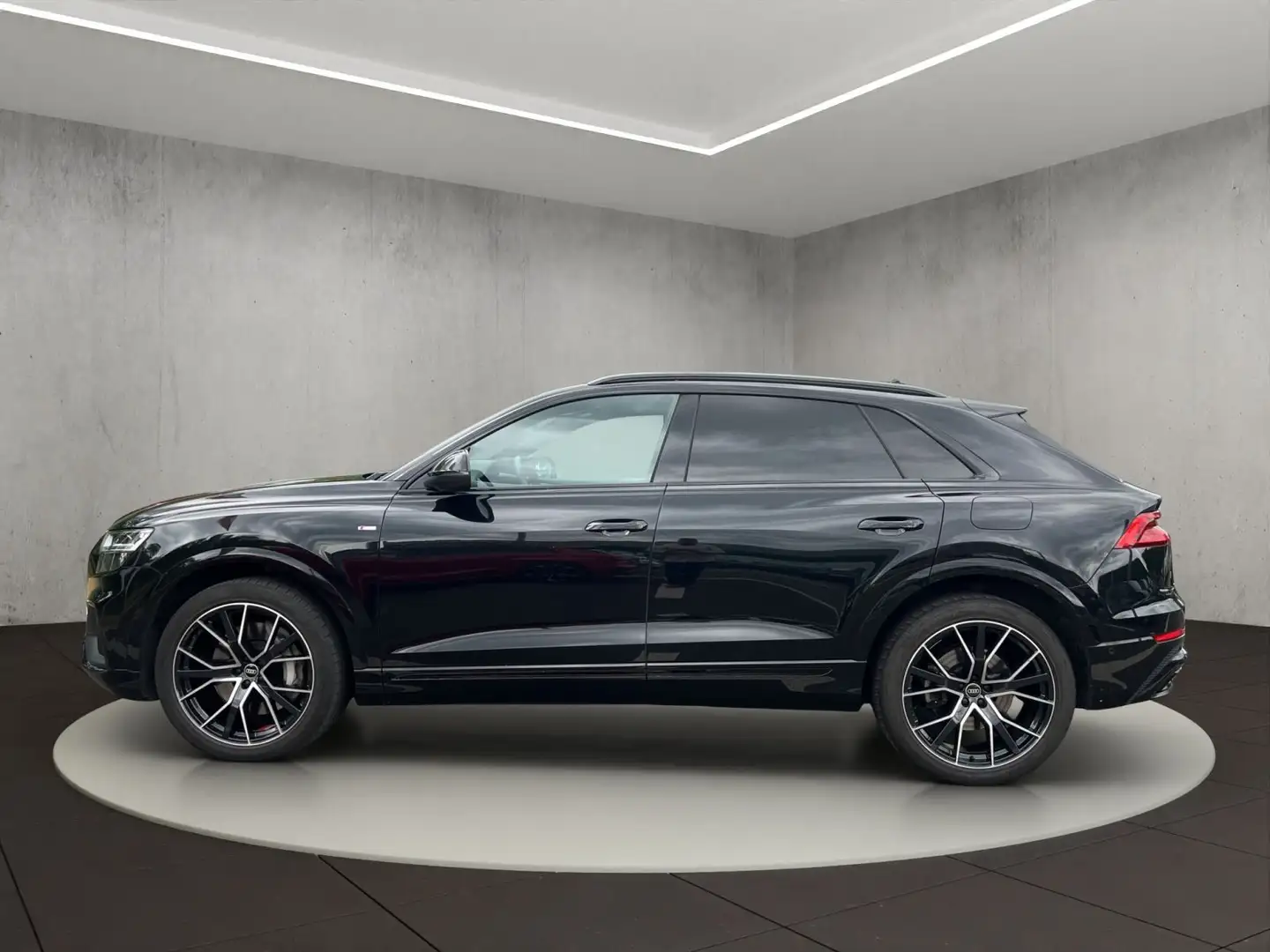 Audi Q8 55 TFSI e quattro tiptronic S line Nero - 2