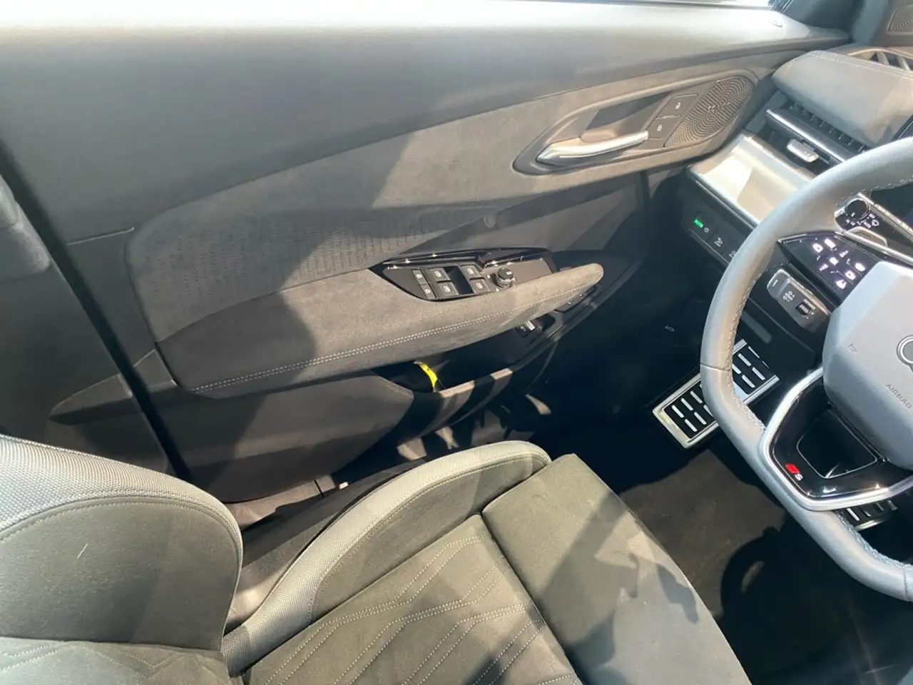 Audi Q3 TFSI quattro S line PANO+HUD+360°+ACC+SONOS+ 12