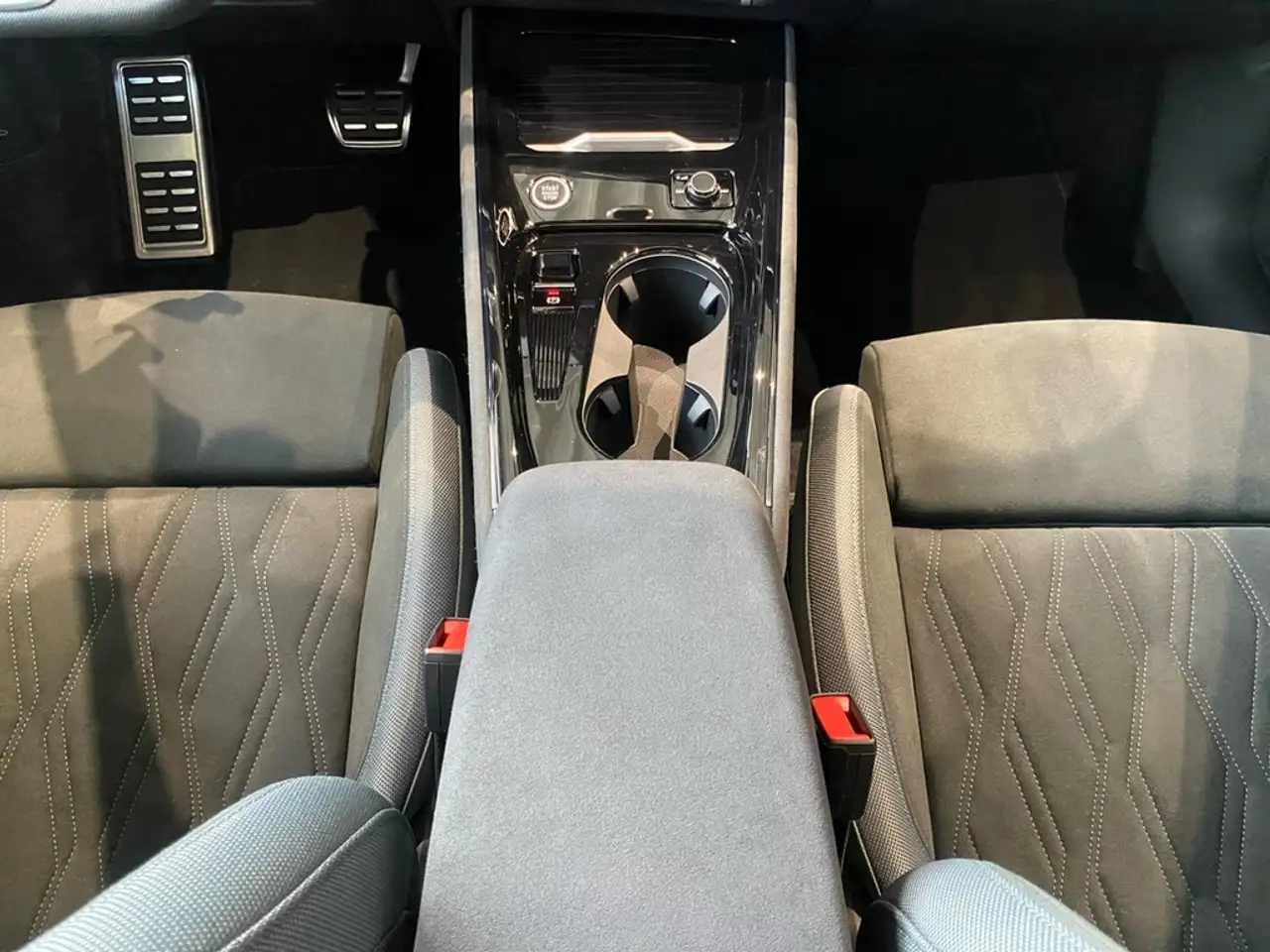 Audi Q3 TFSI quattro S line PANO+HUD+360°+ACC+SONOS+ 11