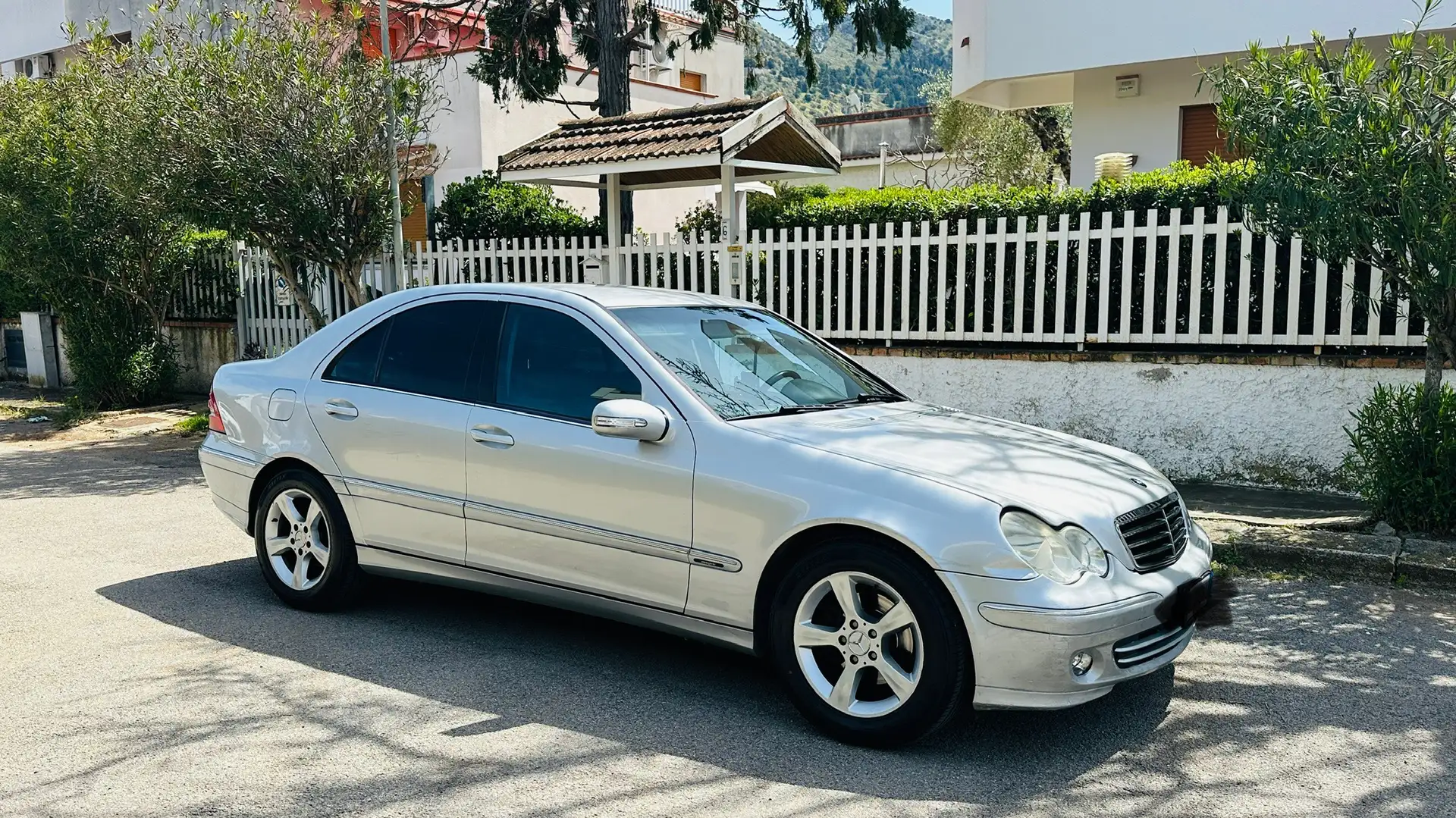 Mercedes-Benz C 220 Gommata,Clima Bizona,Sedili elettrici,PelleTotale - 2