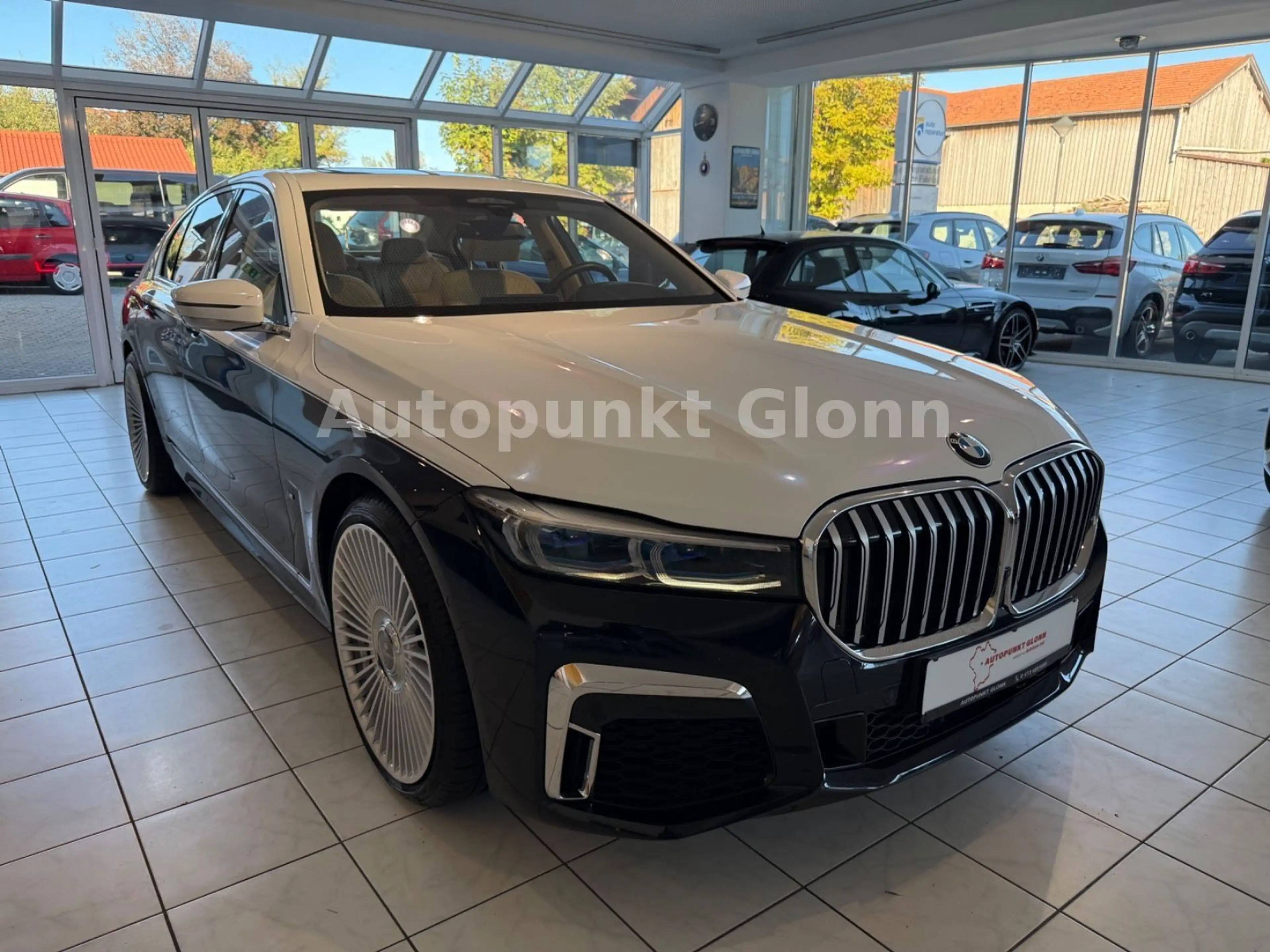 BMW 750 i xDrive|M Sport|SoftClose|Alcantara|21" — photo 2