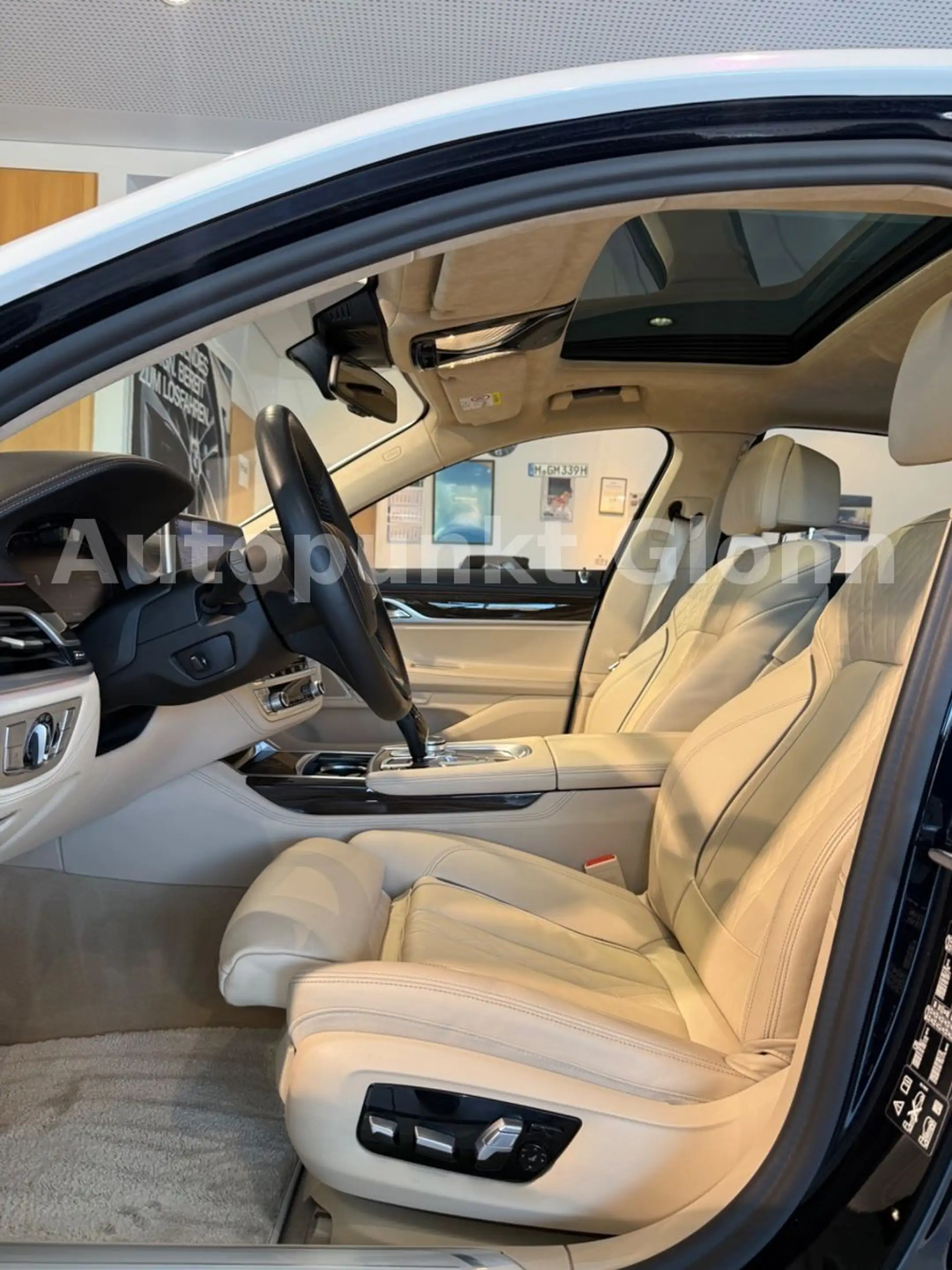 BMW 750 i xDrive|M Sport|SoftClose|Alcantara|21" — photo 13