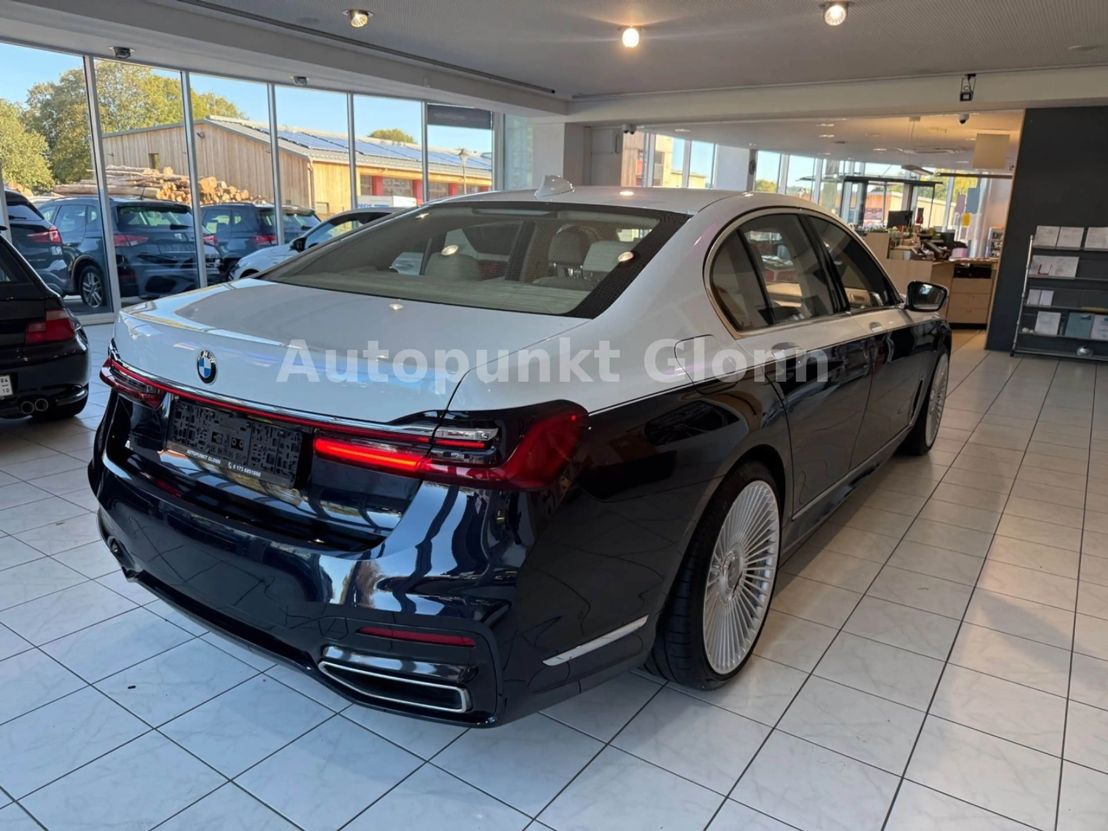 BMW 750 i xDrive|M Sport|SoftClose|Alcantara|21" — photo 7