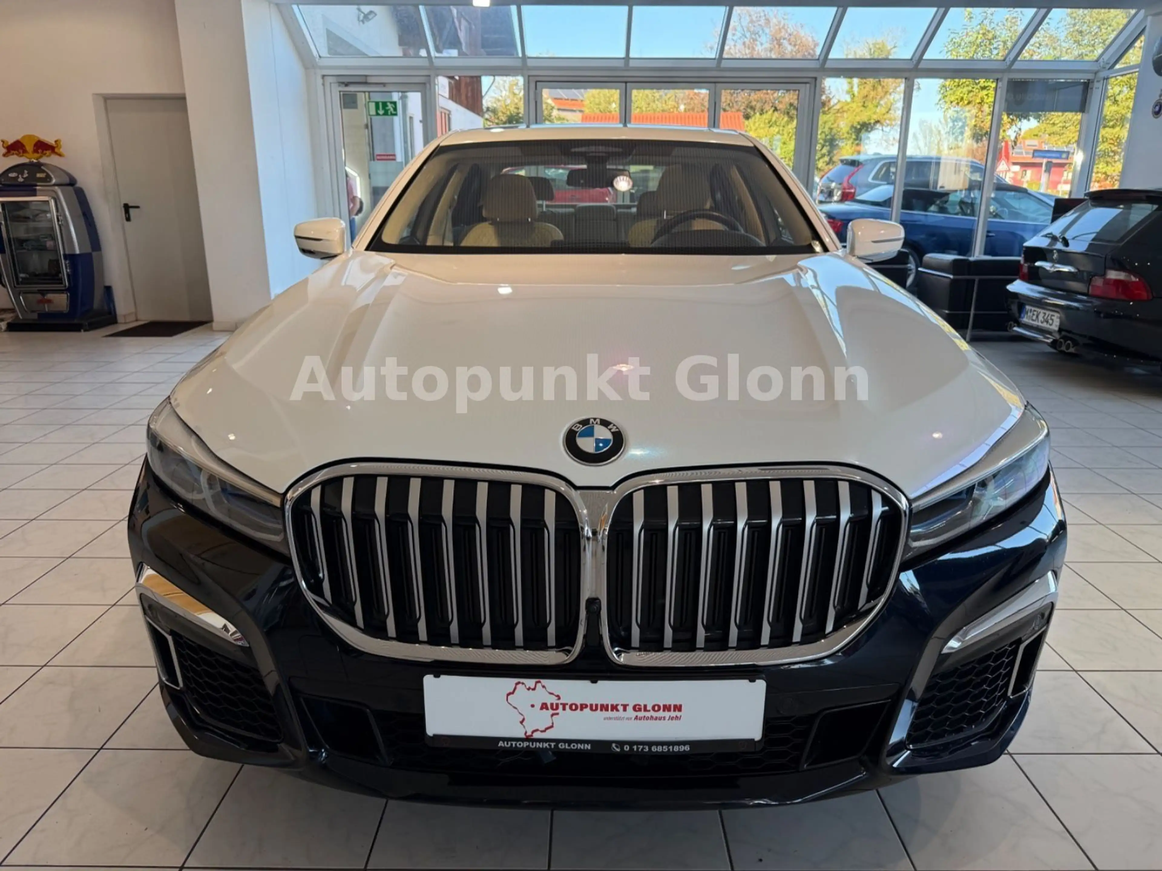 BMW 750 i xDrive|M Sport|SoftClose|Alcantara|21" — photo 3