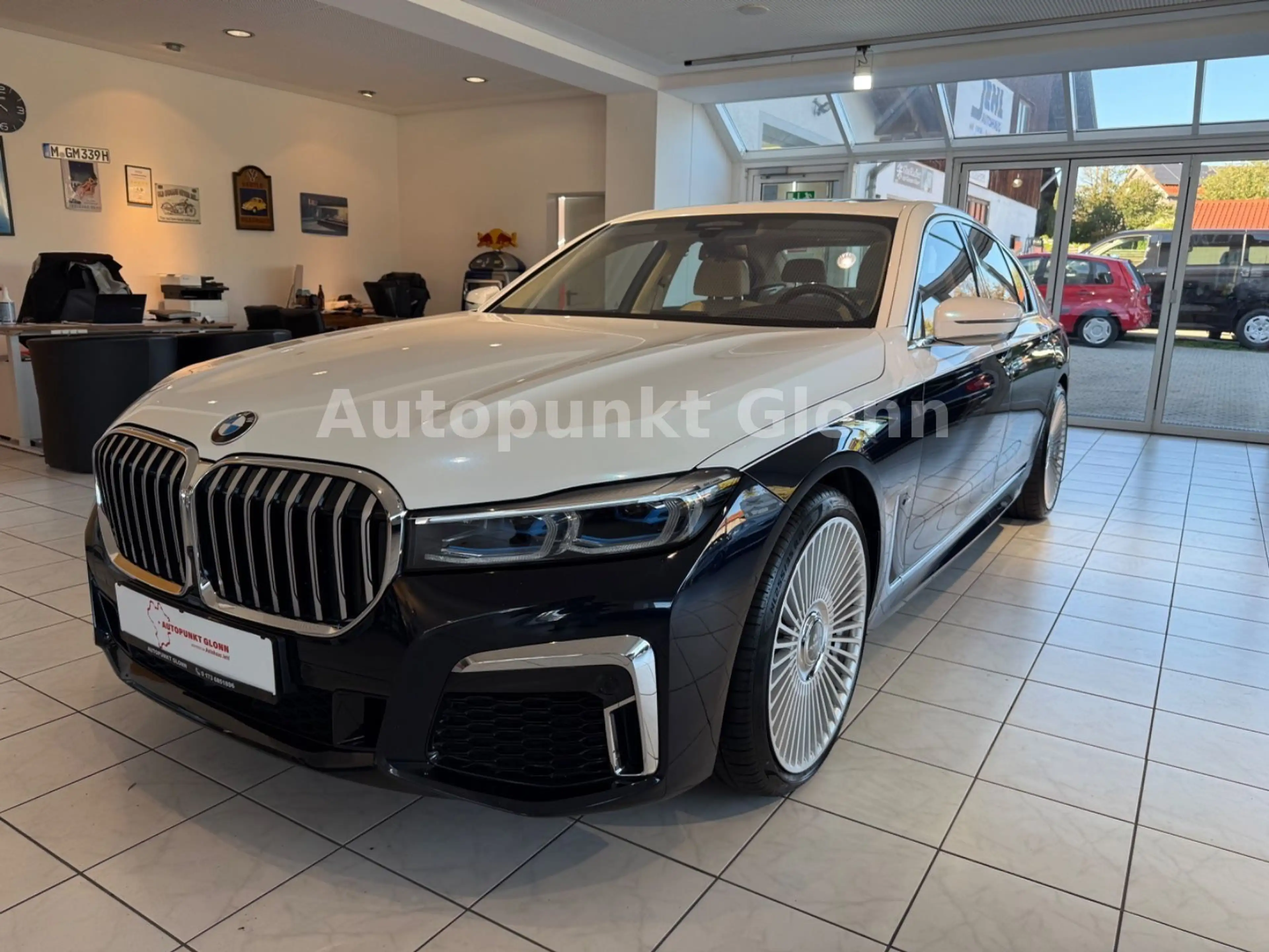 BMW 750 i xDrive|M Sport|SoftClose|Alcantara|21" — photo 4
