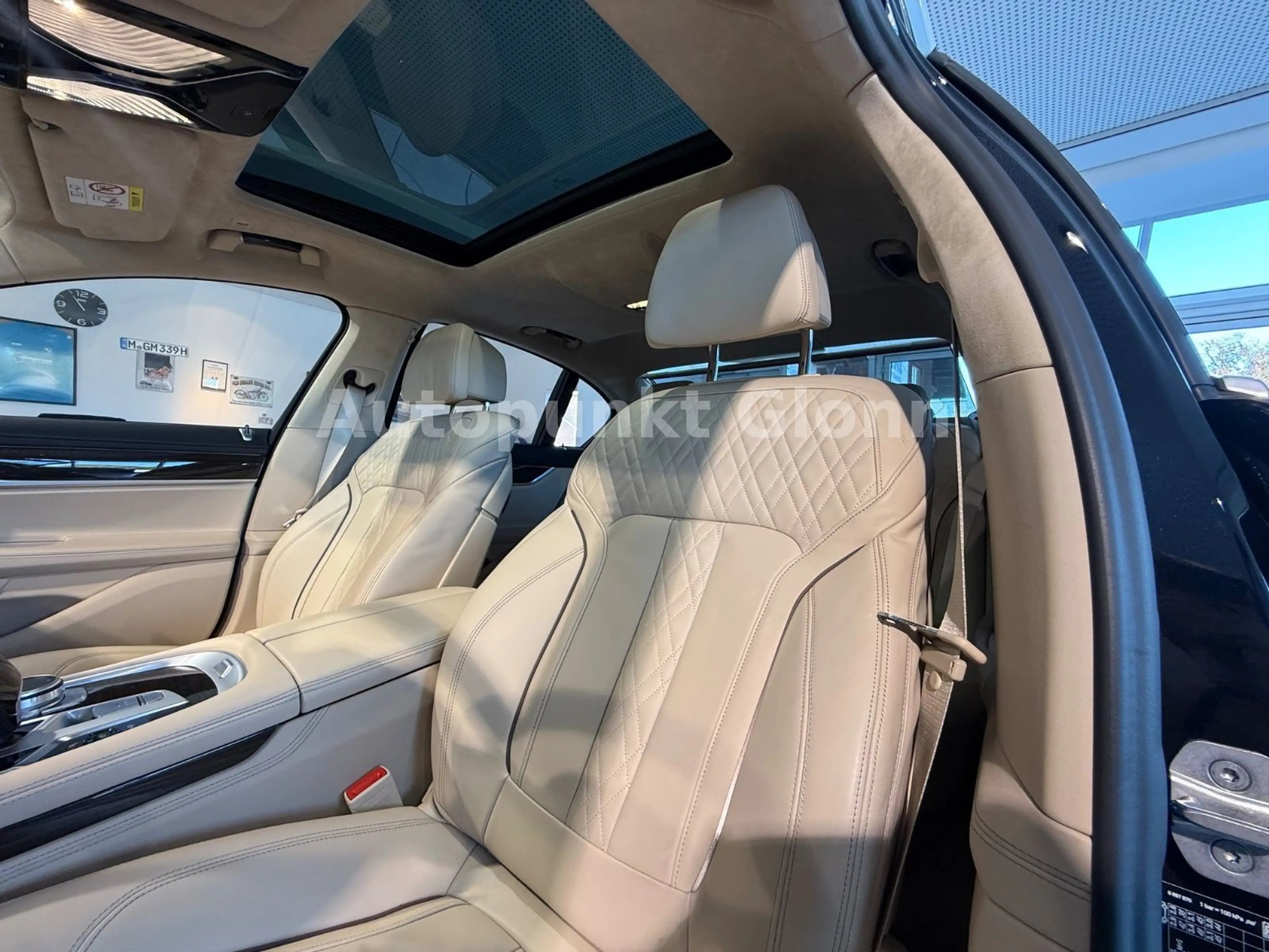 BMW 750 i xDrive|M Sport|SoftClose|Alcantara|21" — photo 15