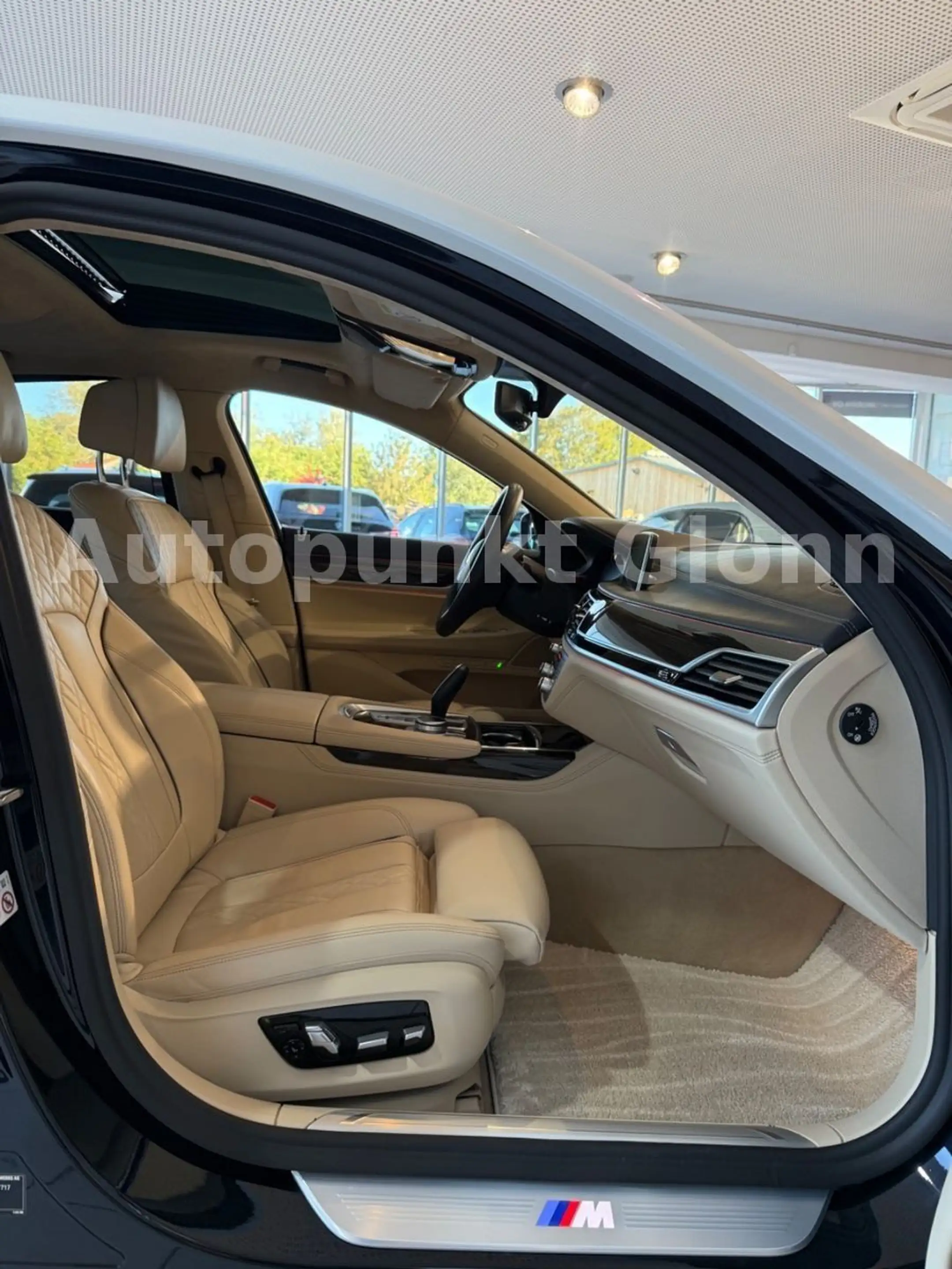 BMW 750 i xDrive|M Sport|SoftClose|Alcantara|21" — photo 14